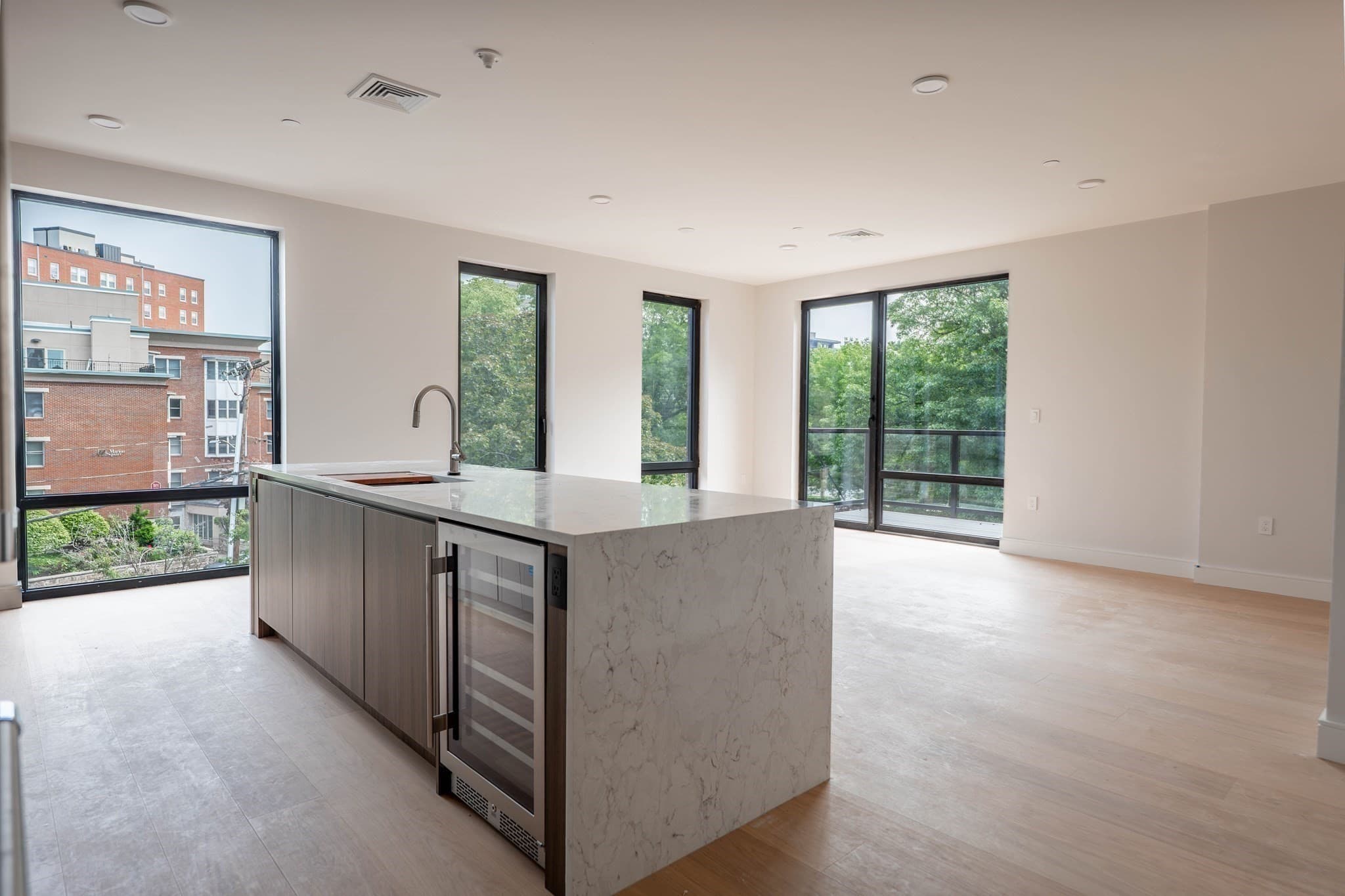 Condominium at 80 Vernon Street Unit A, Brookline MA 02446, Brookline, photo 4 of 11