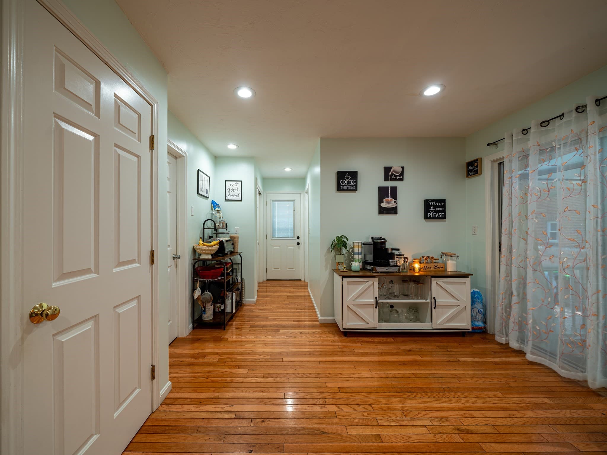 Single Family Residence at 8 Spinney Path # 4, Lynn MA 01902, Lynn, photo 6 of 34