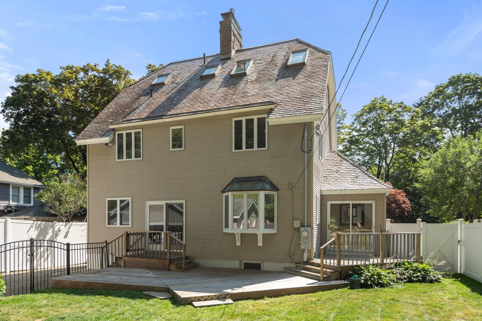 Single Family Residence at 43 Laconia Rd, Worcester MA 01609, Worcester, photo 26 of 37