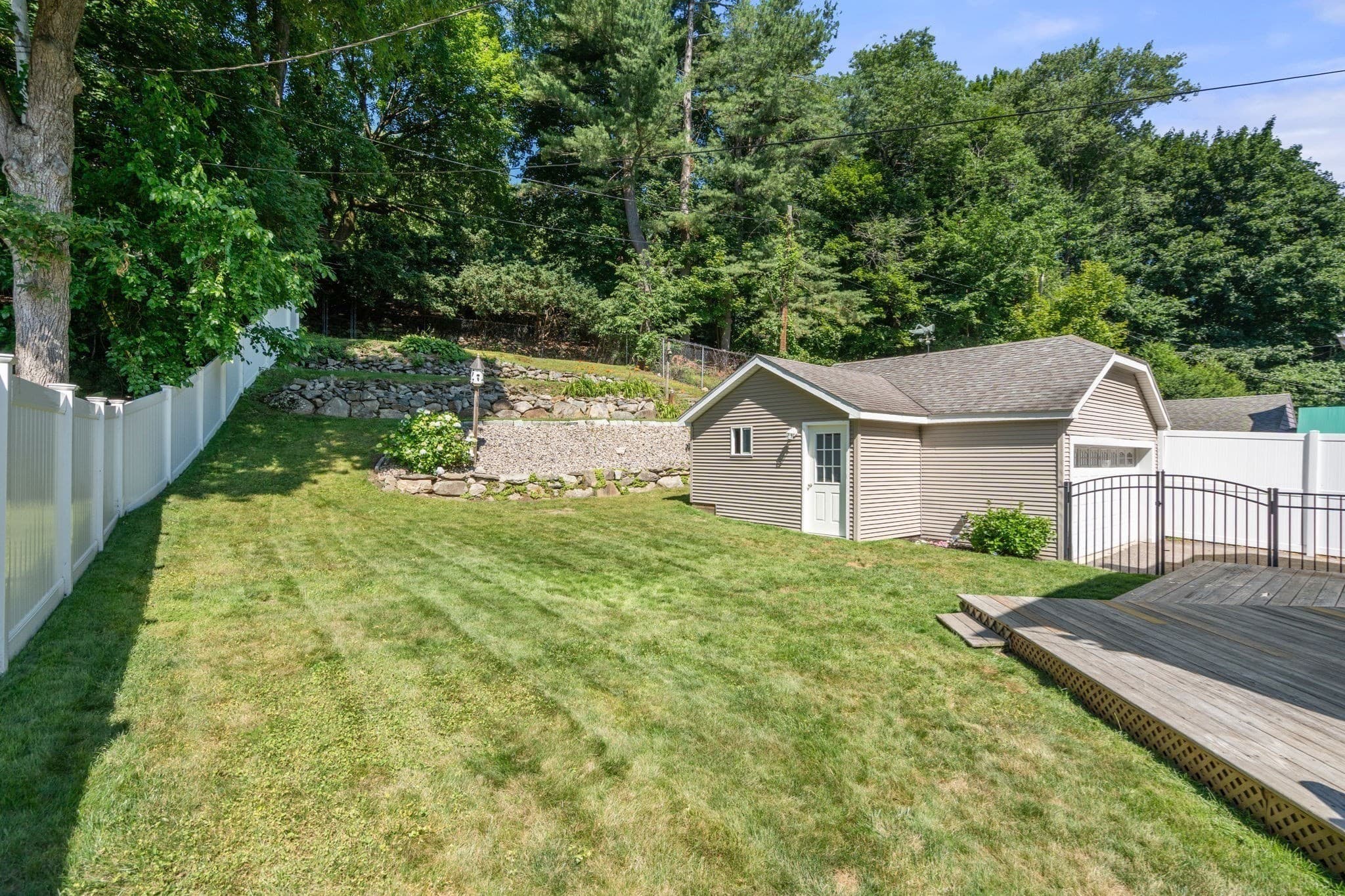 Single Family Residence at 43 Laconia Rd, Worcester MA 01609, Worcester, photo 24 of 37