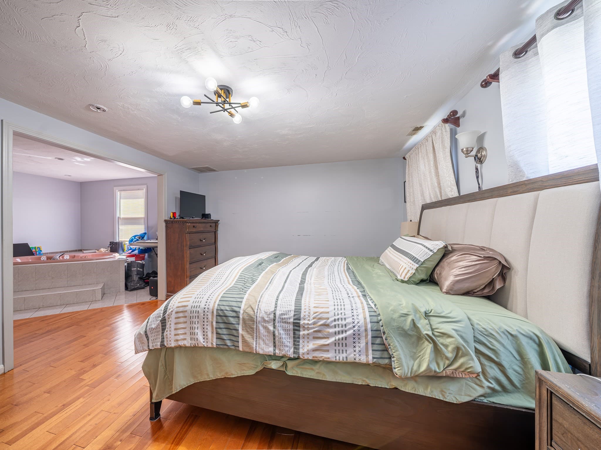 Condominium at 8 Spinney Path # 4, Lynn MA 01902, Lynn, photo 23 of 34