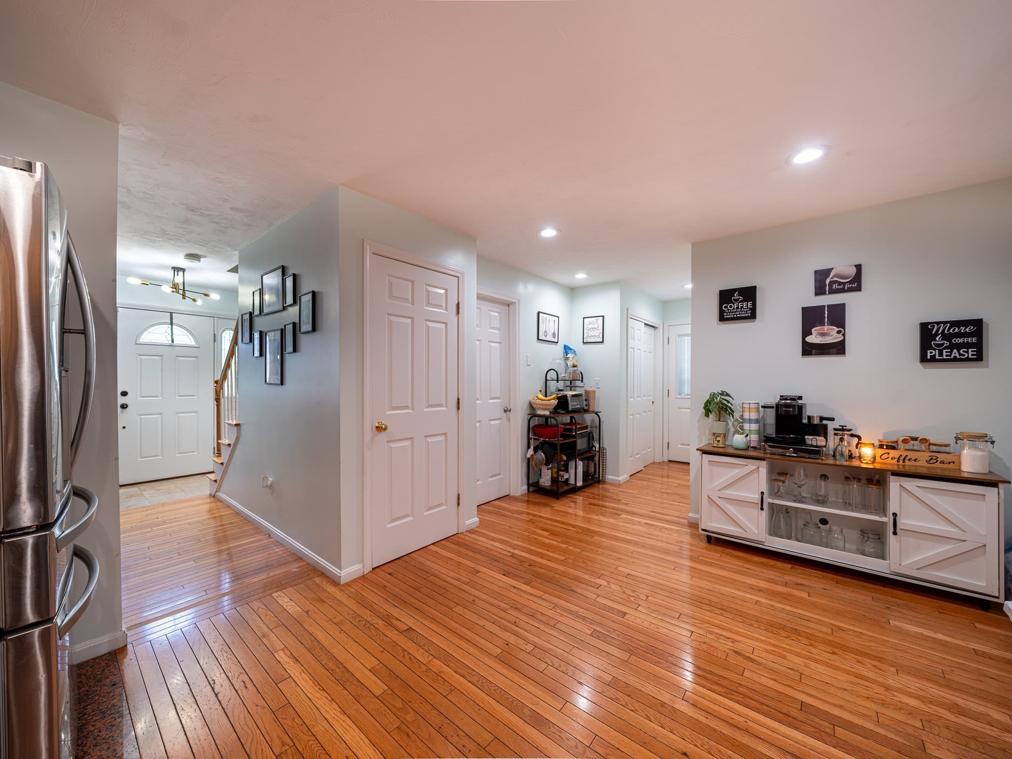 Condominium at 8 Spinney Path # 4, Lynn MA 01902, Lynn, photo 7 of 34