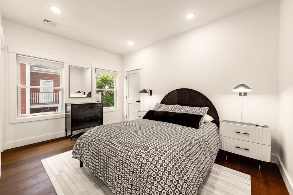 Condominium at 13 Grand View Avenue # 2, Somerville MA 02143, Somerville, photo 9 of 26