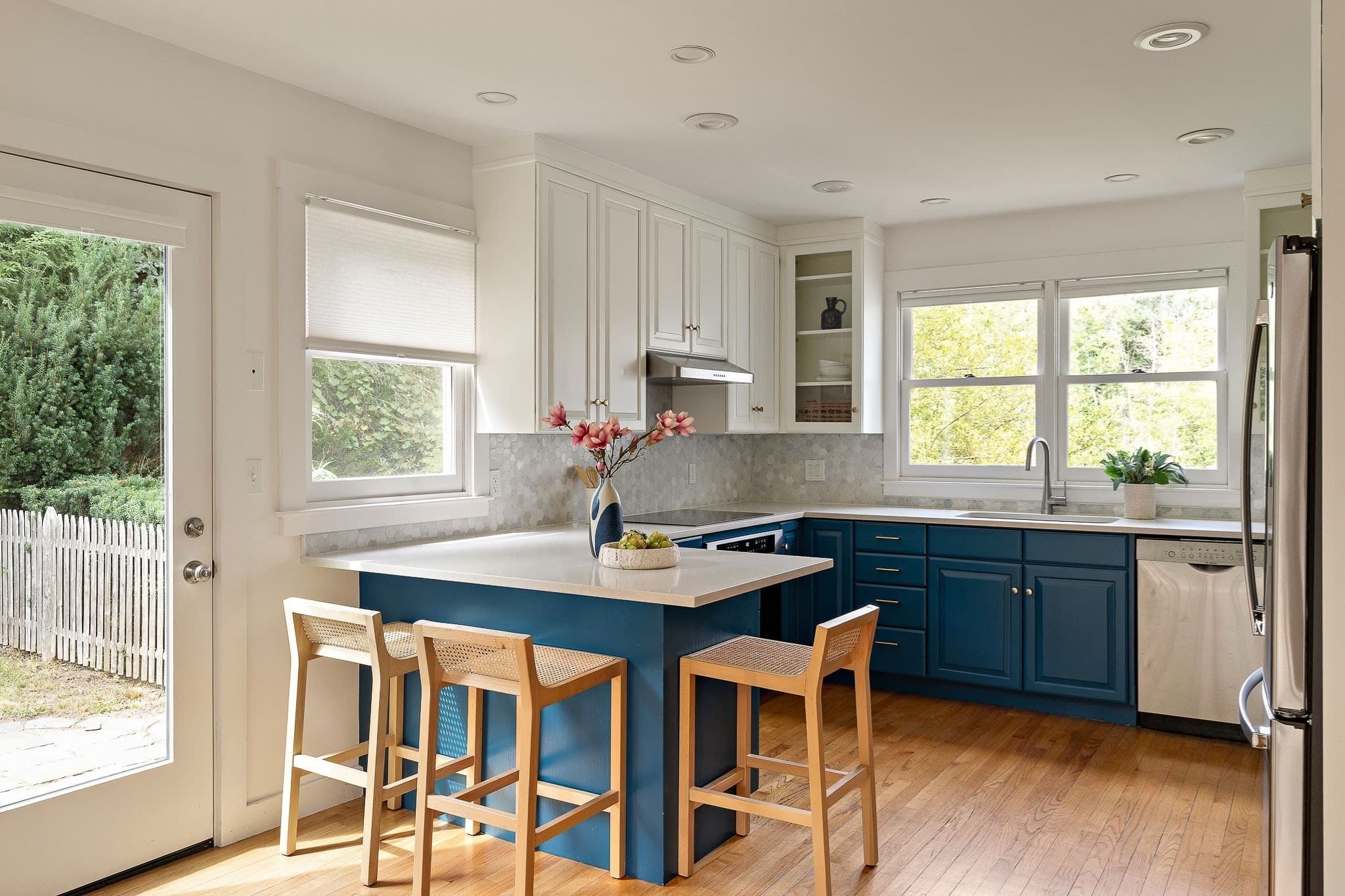Single Family Residence at 131 Lincoln Rd, Lincoln MA 01773, Lincoln, photo 6 of 42