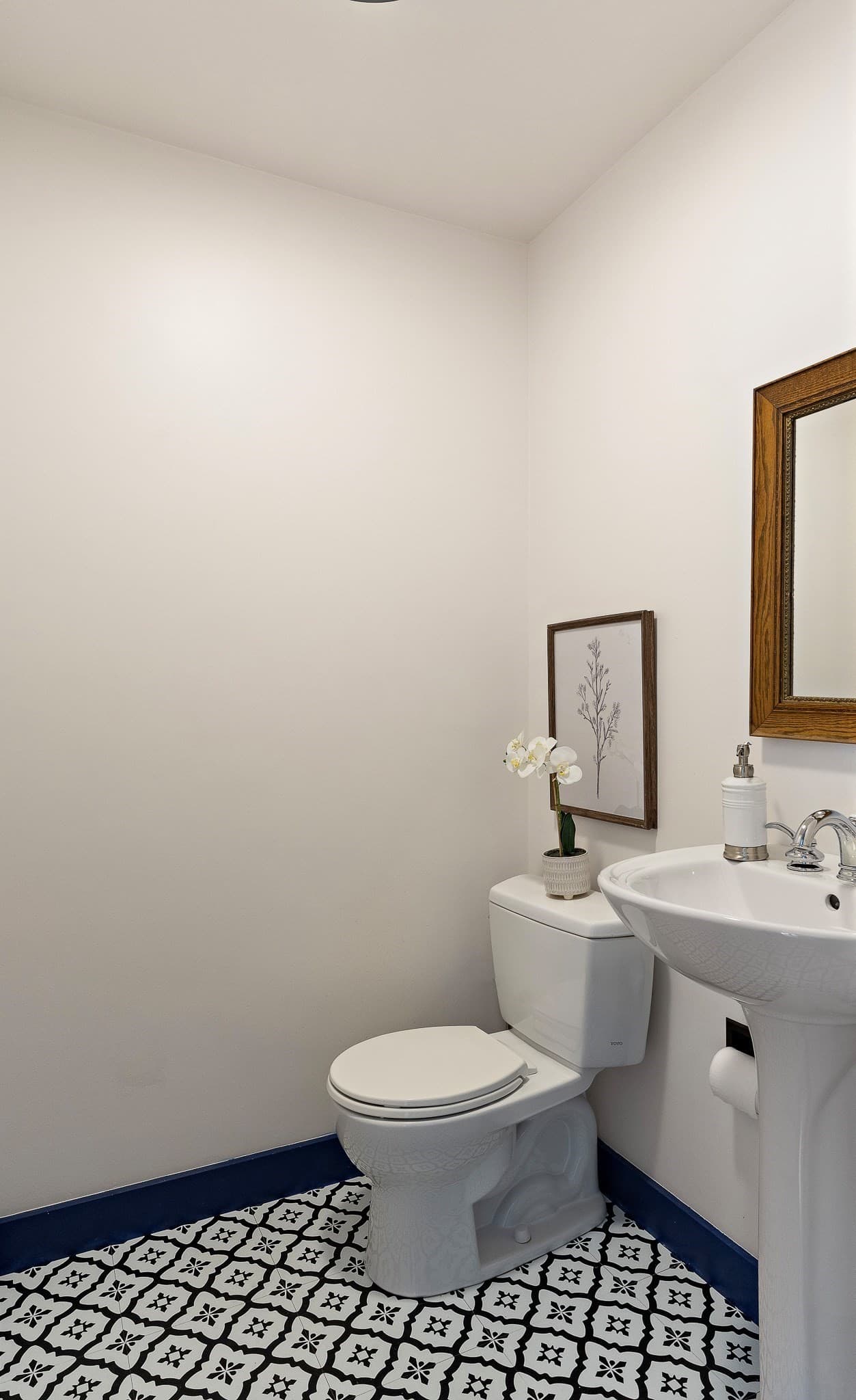 Single Family Residence at 131 Lincoln Rd, Lincoln MA 01773, Lincoln, photo 30 of 42