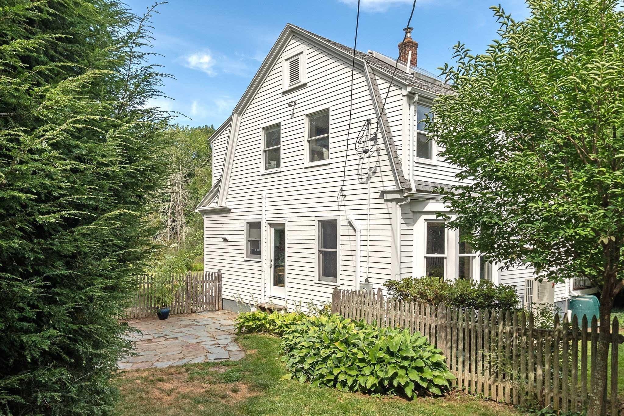 Single Family Residence at 131 Lincoln Rd, Lincoln MA 01773, Lincoln, photo 35 of 42