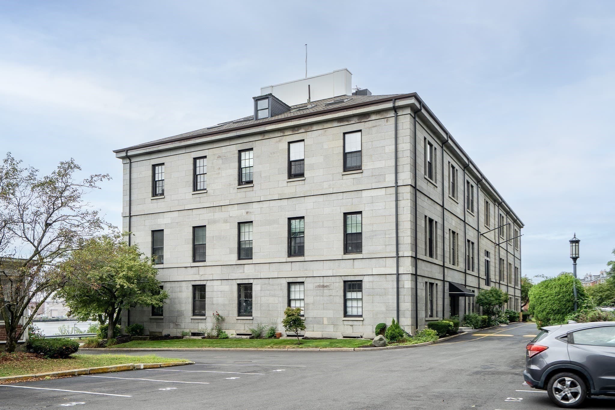 Condominium at 100 Commandants Way # 107, Chelsea MA 02150, Chelsea, photo 5 of 34