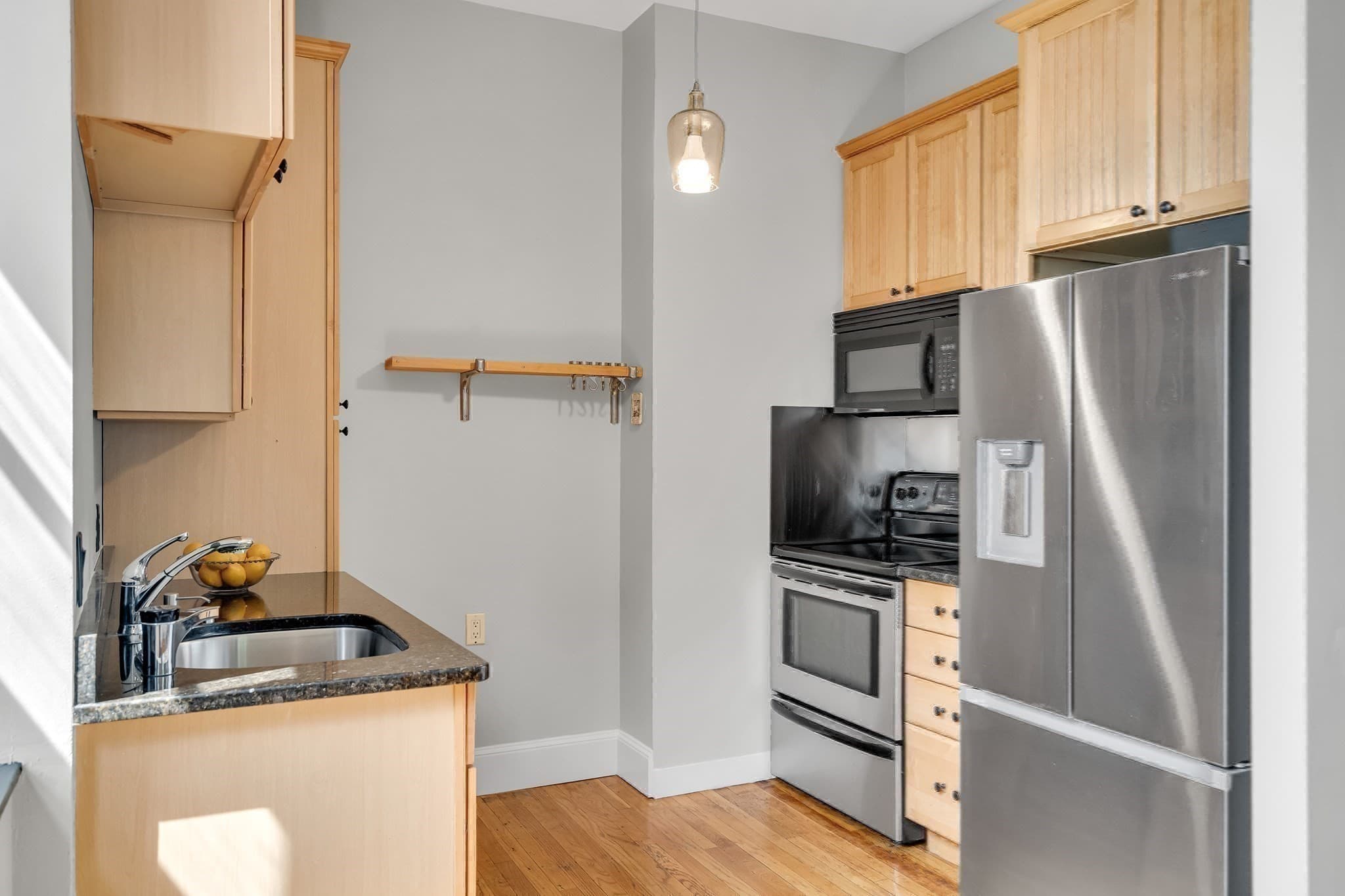 Condominium at 100 Commandants Way # 107, Chelsea MA 02150, Chelsea, photo 19 of 34