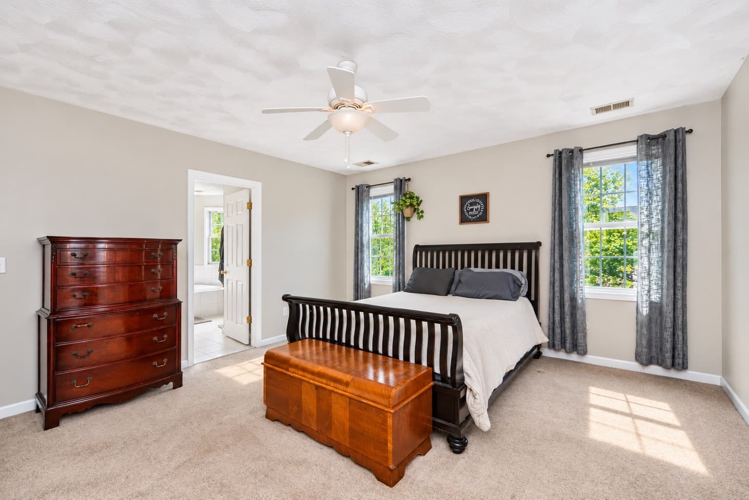 Single Family Residence at 14 West Ledge Rd, Clinton MA 01510, Clinton, photo 16 of 37