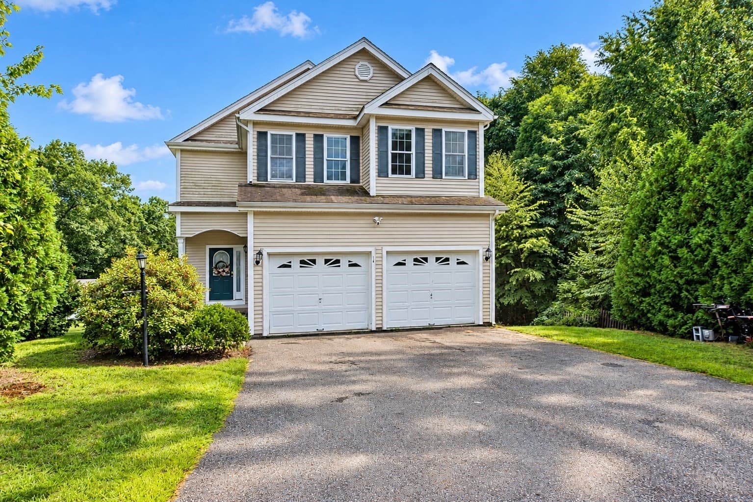 Single Family Residence at 14 West Ledge Rd, Clinton MA 01510, Clinton, photo 33 of 37