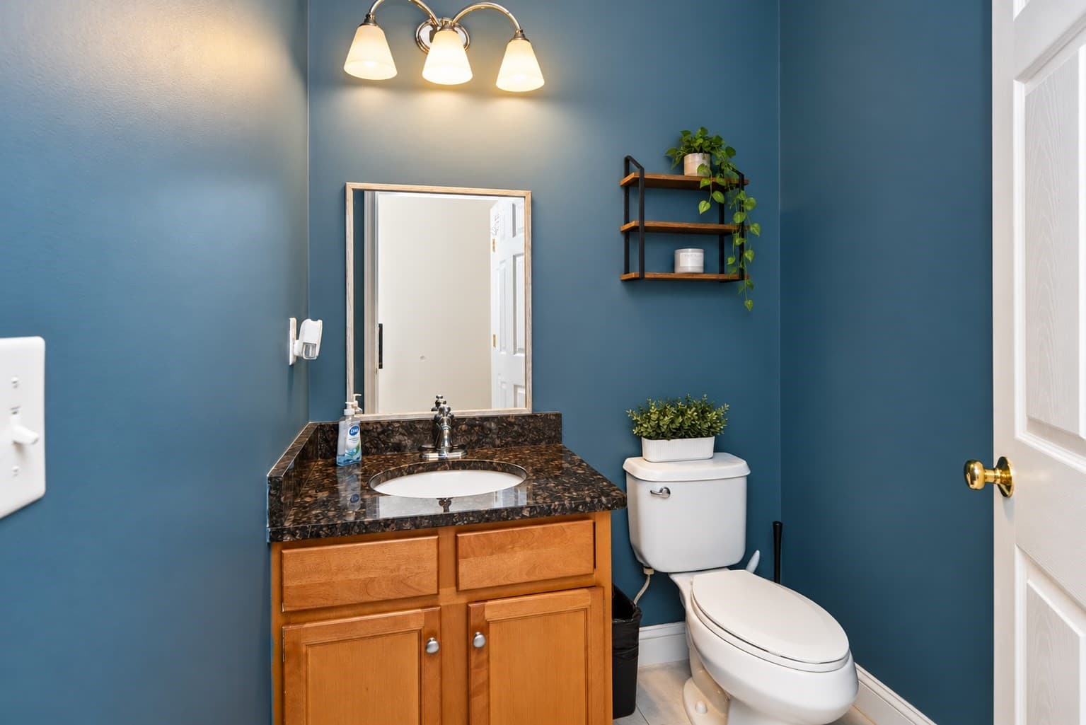 Single Family Residence at 14 West Ledge Rd, Clinton MA 01510, Clinton, photo 14 of 37