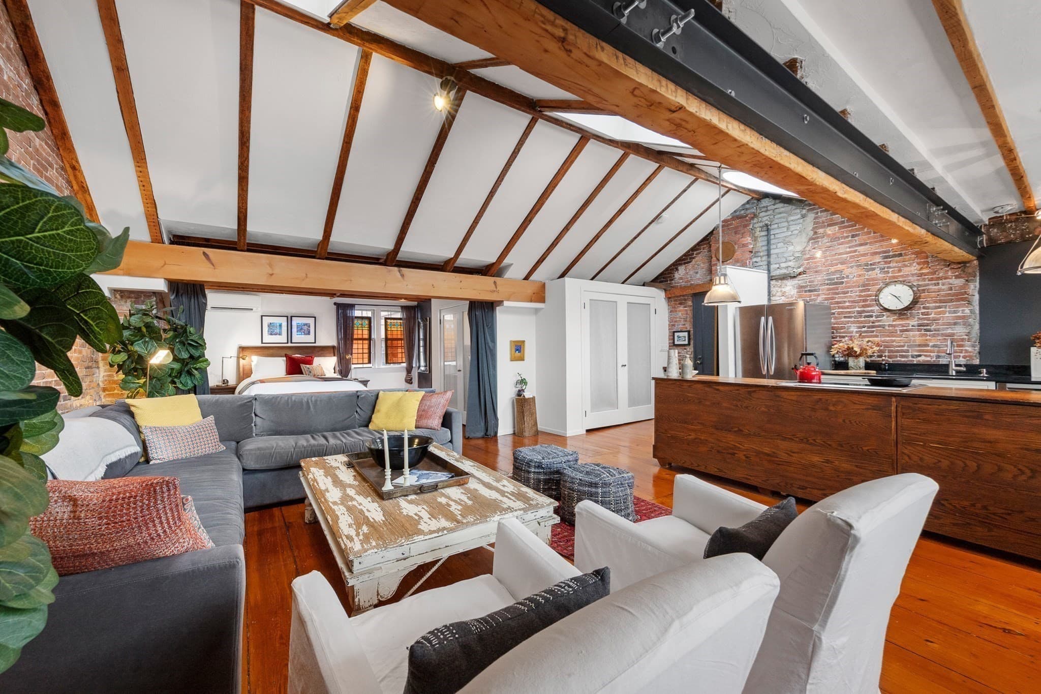Condominium at 1-3 Chestnut # 5B, Boston MA 02108, photo 6 of 41