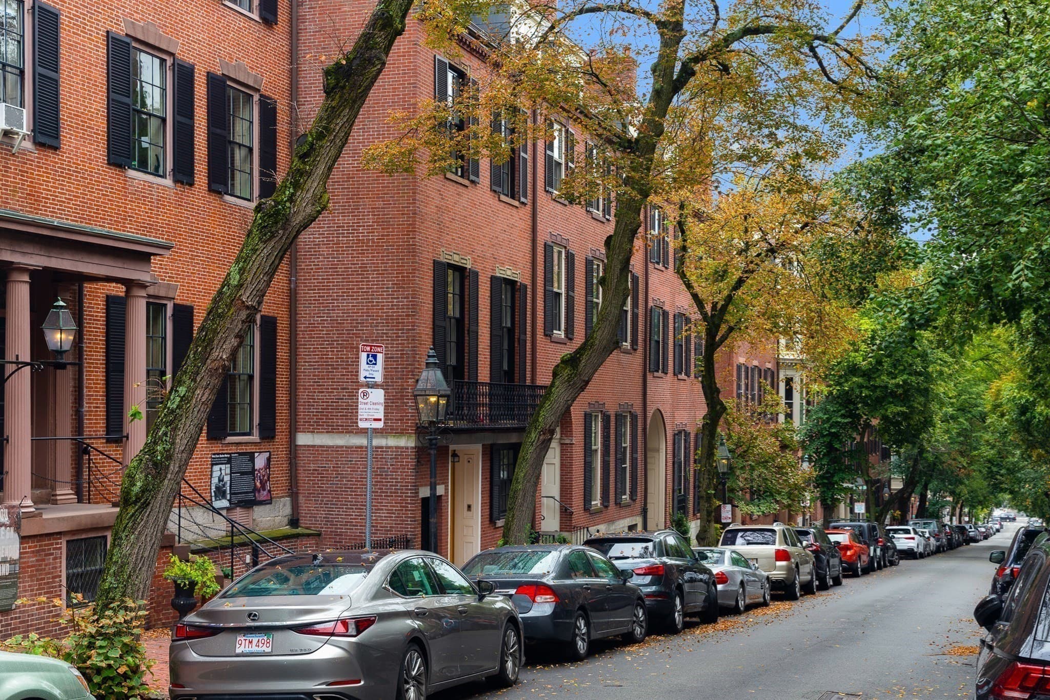 Condominium at 1-3 Chestnut # 5B, Boston MA 02108, photo 32 of 41