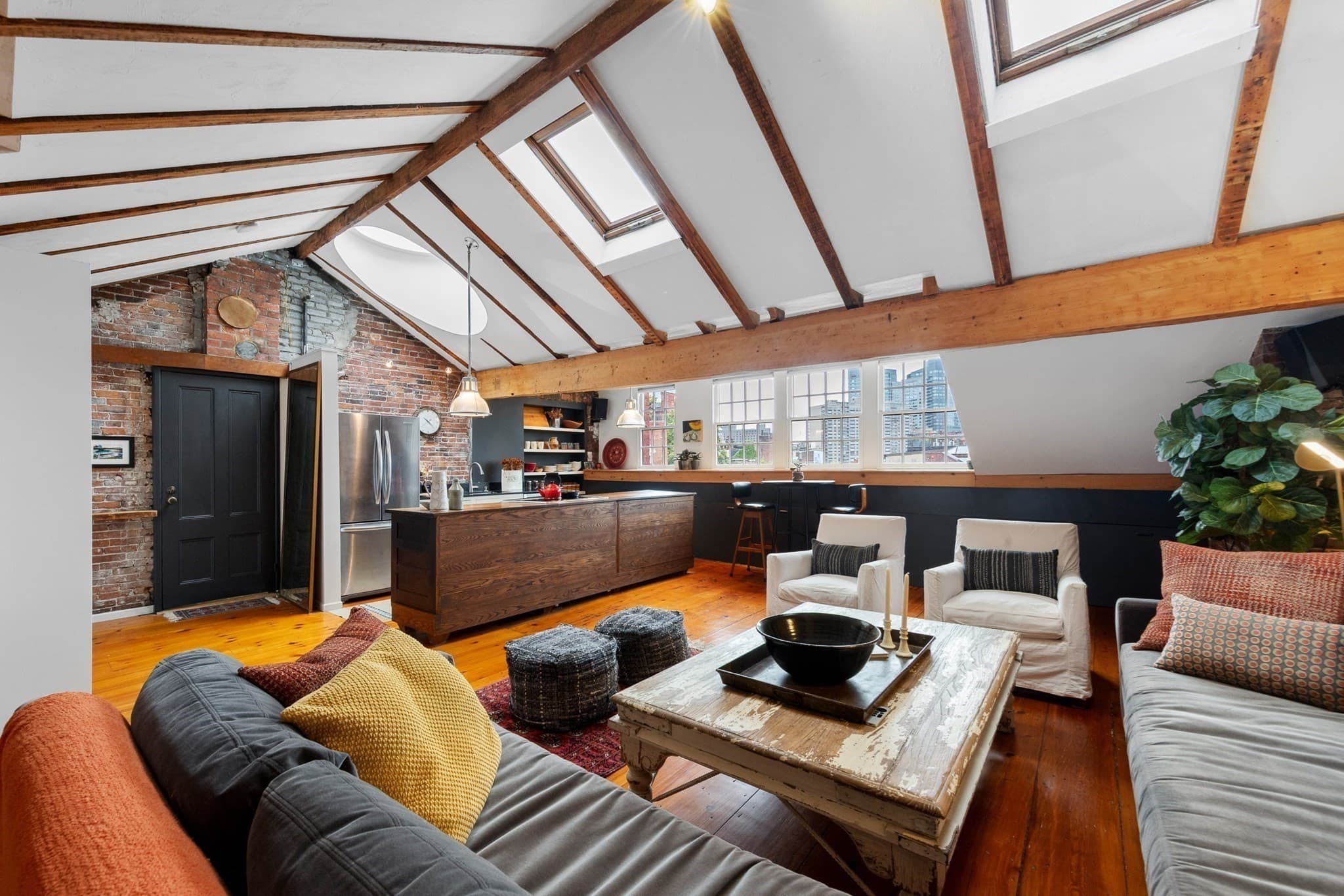 Condominium at 1-3 Chestnut # 5B, Boston MA 02108, photo 9 of 41