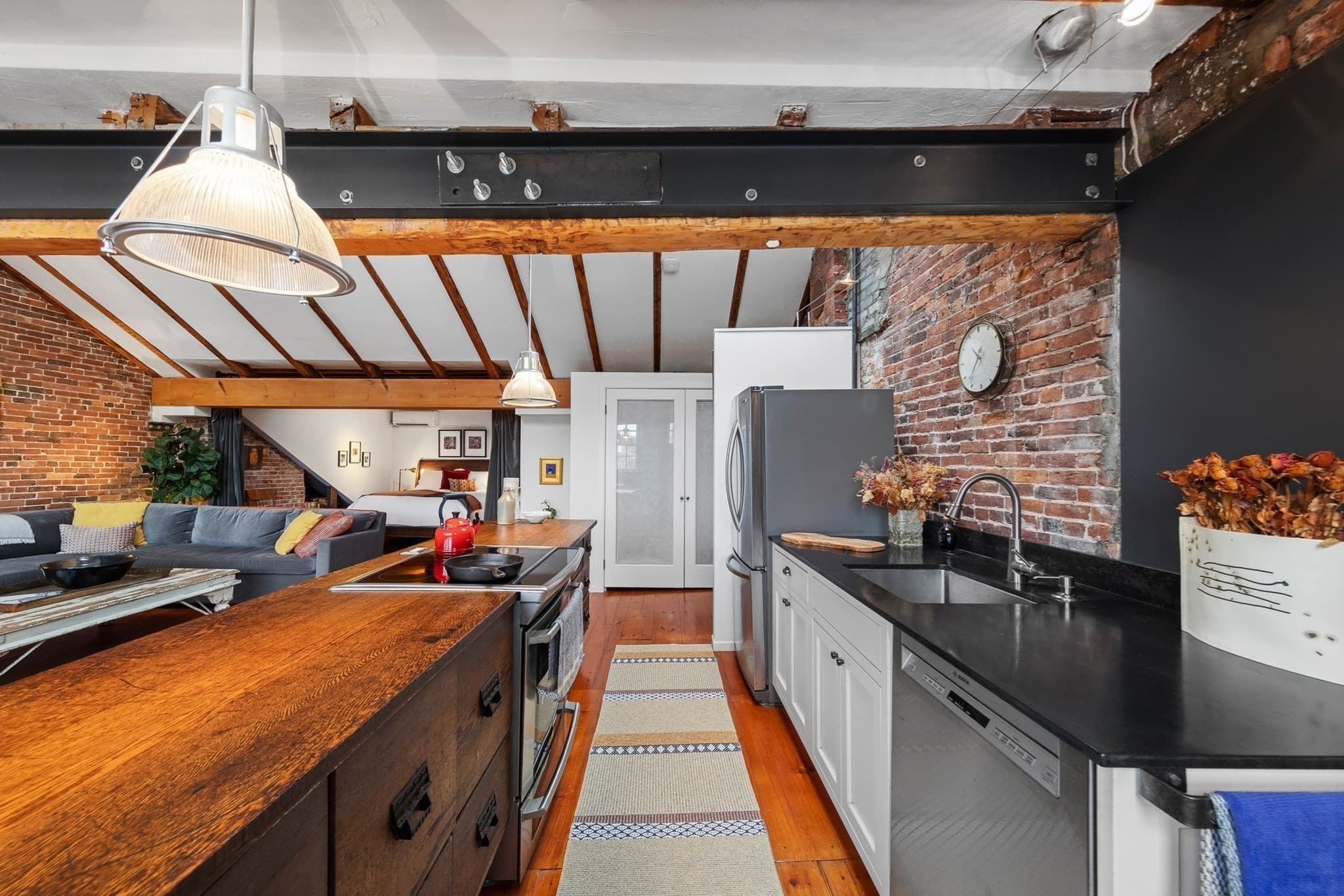 Condominium at 1-3 Chestnut # 5B, Boston MA 02108, photo 15 of 41