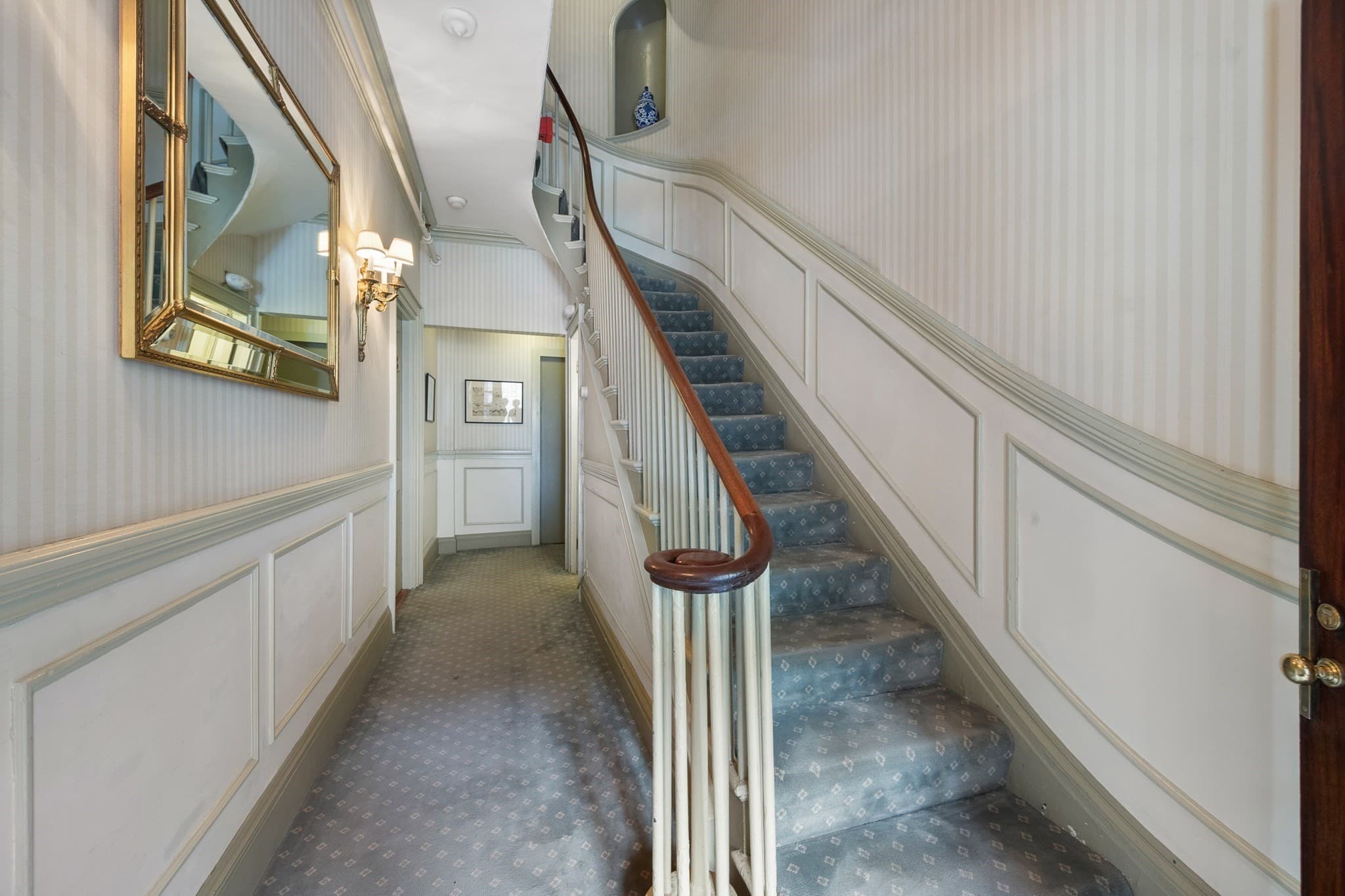 Condominium at 1-3 Chestnut # 5B, Boston MA 02108, photo 40 of 41
