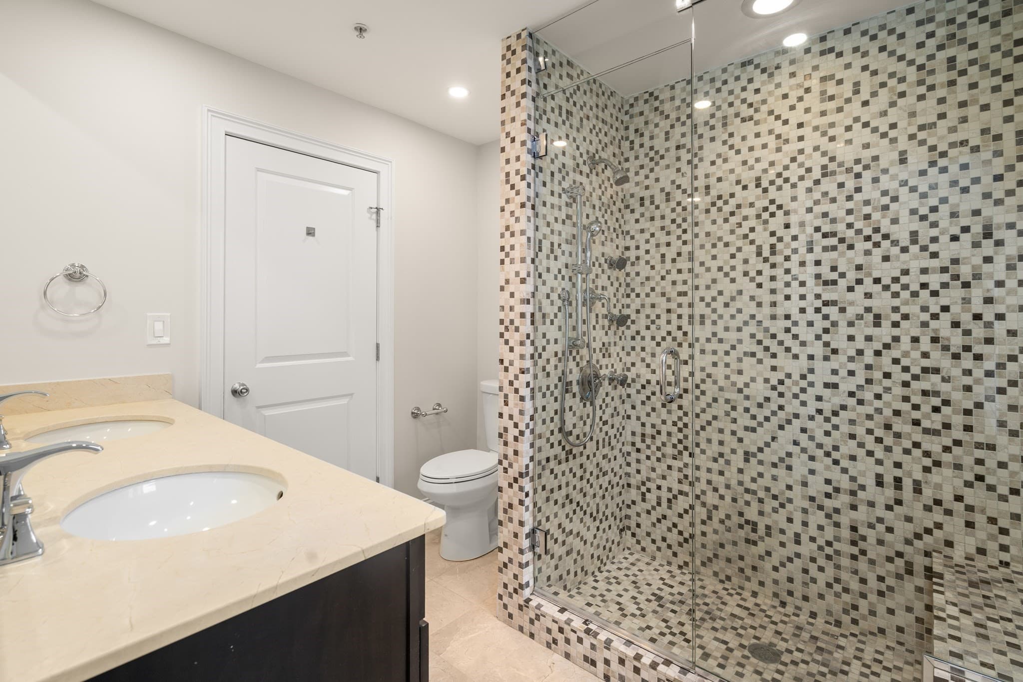 Condominium at 9 N Margin # 3, Boston MA 02113, Boston, photo 6 of 12