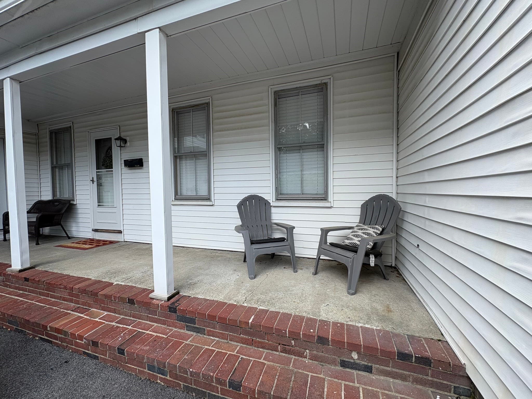 38-40 School St # 2, Middleboro MA 02346