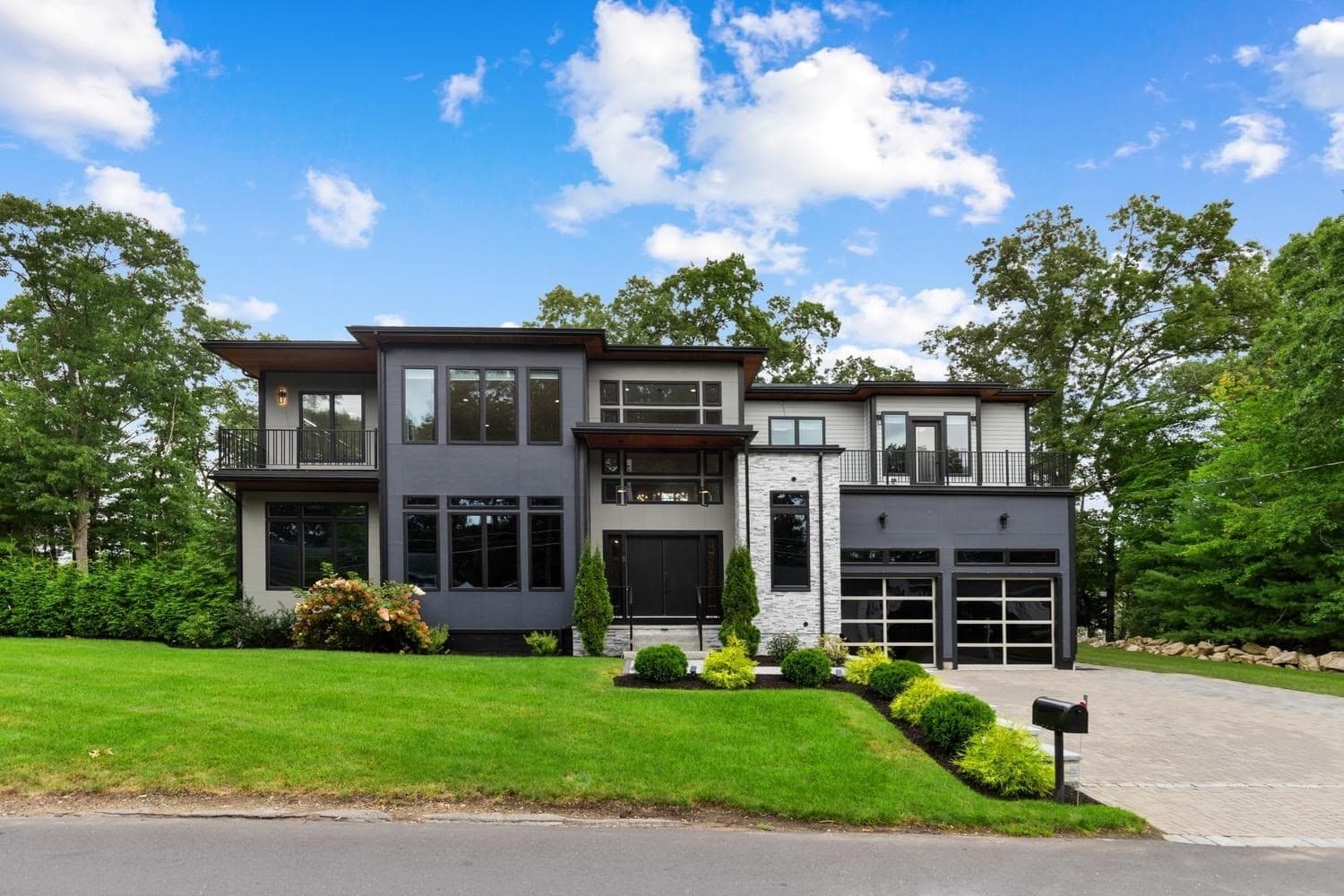 Single Family Residence at 8 Jonathan Road, Burlington MA 01803, Burlington, photo 2 of 42