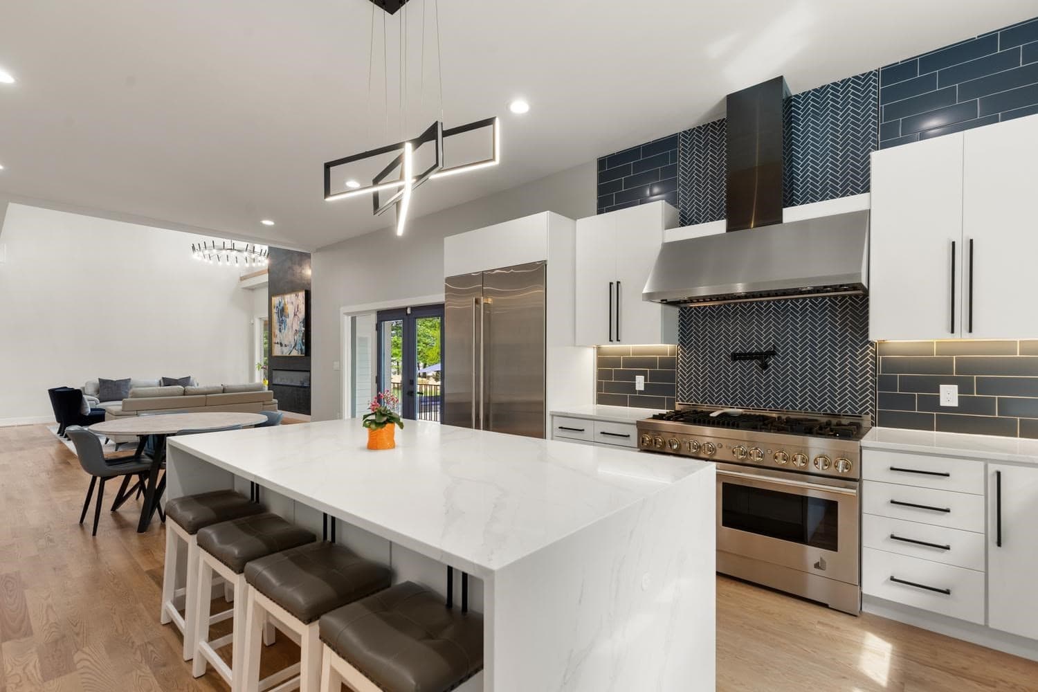 Single Family Residence at 8 Jonathan Road, Burlington MA 01803, Burlington, photo 15 of 42