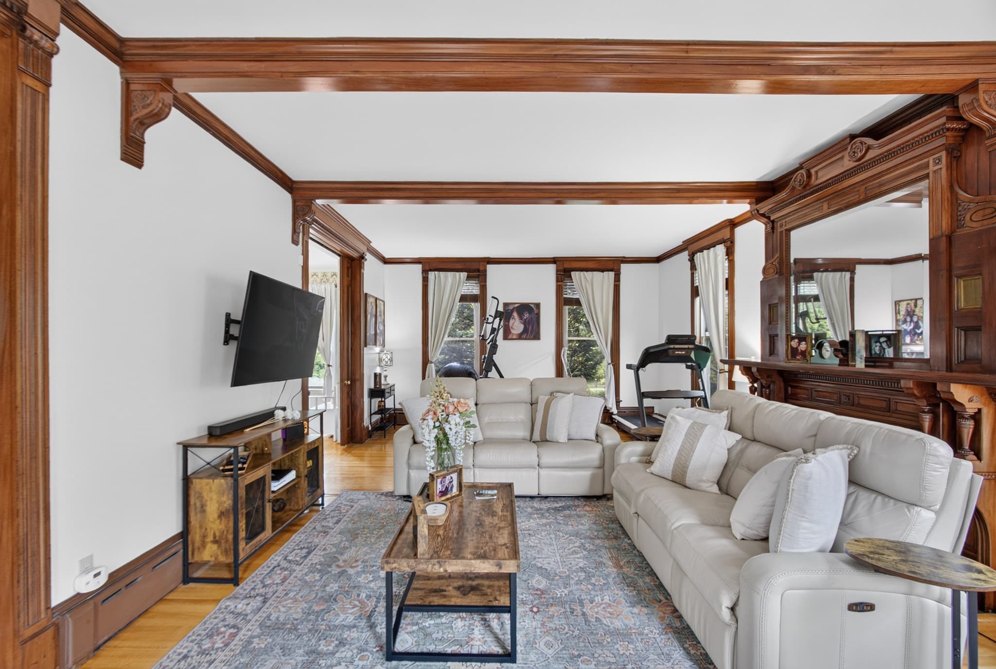 Single Family Residence at 141 Chestnut St, Gardner MA 01440, Gardner, photo 17 of 42