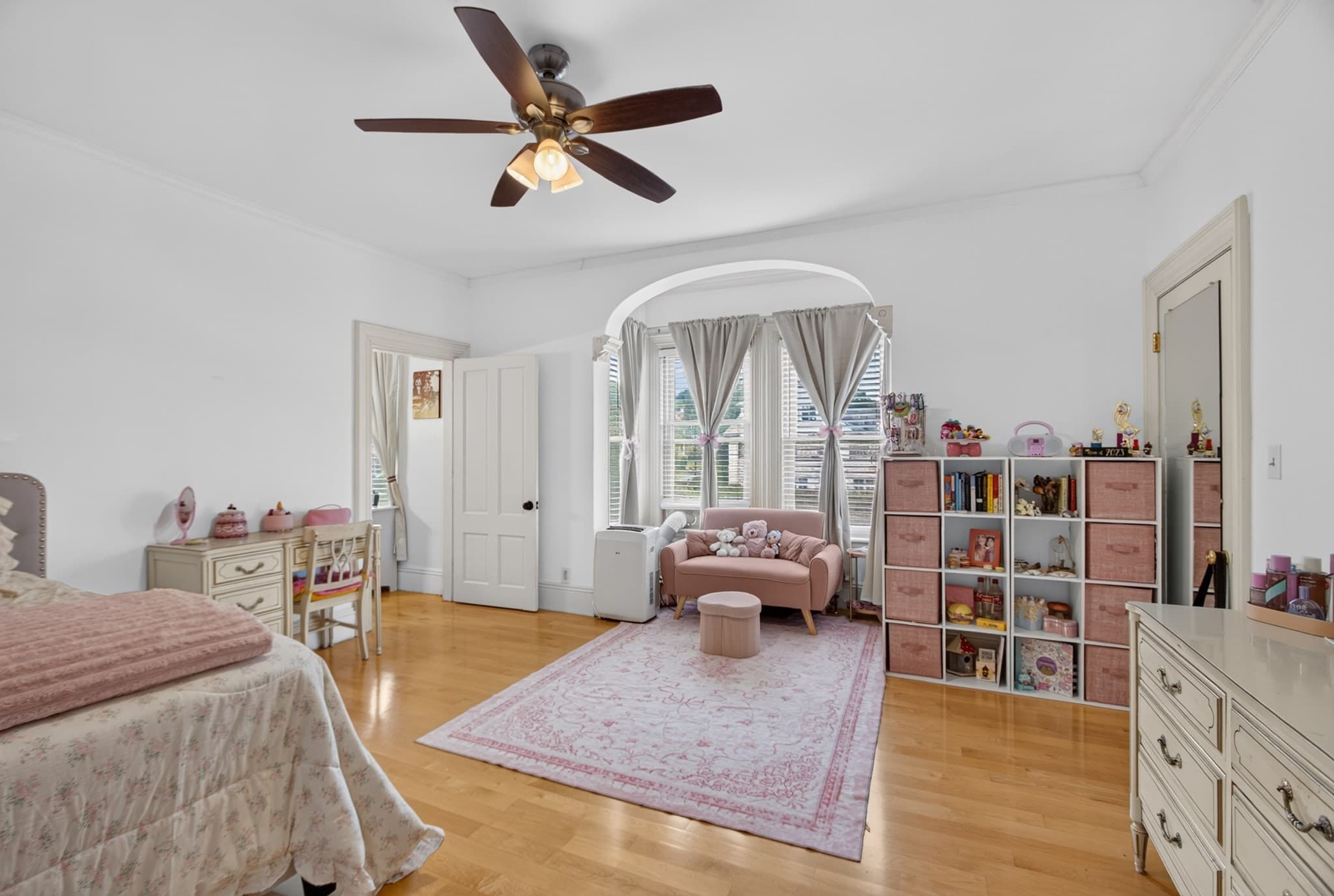 Single Family Residence at 141 Chestnut St, Gardner MA 01440, Gardner, photo 32 of 42