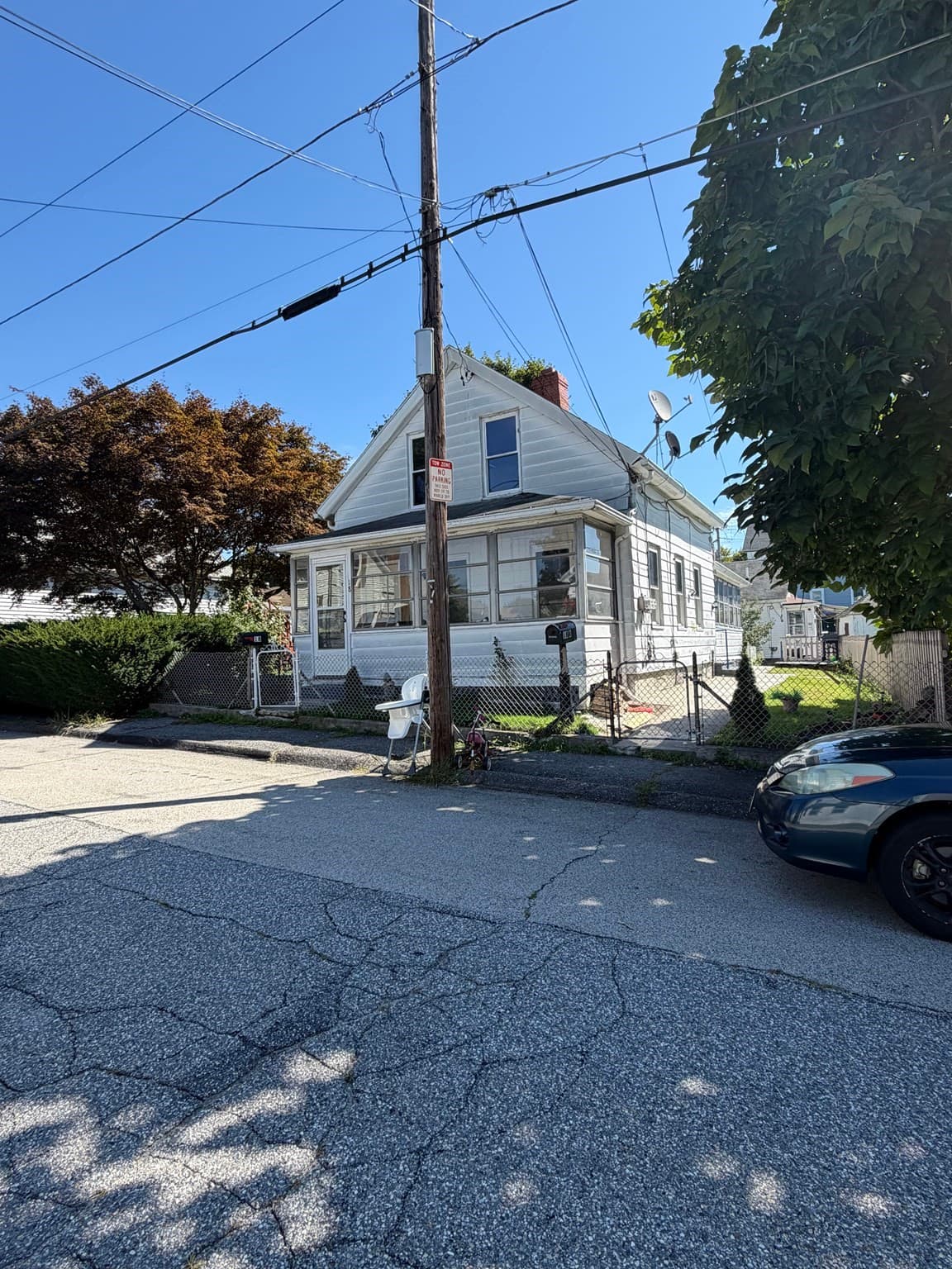 5-9 Family at 21-23/16 Oxford Ave/West Street, Dudley MA 01571, photo 6 of 11