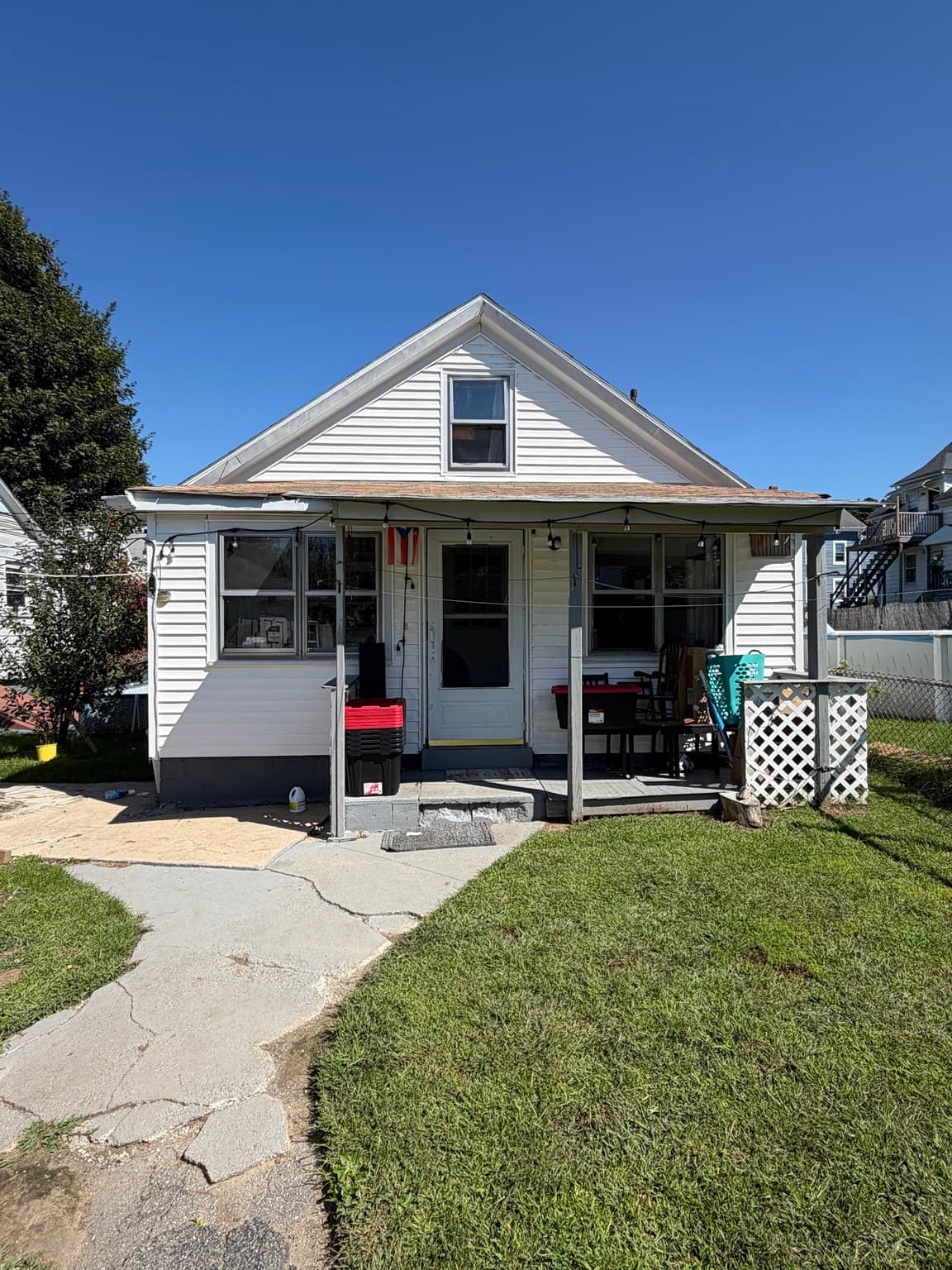 5-9 Family at 21-23/16 Oxford Ave/West Street, Dudley MA 01571, photo 5 of 11