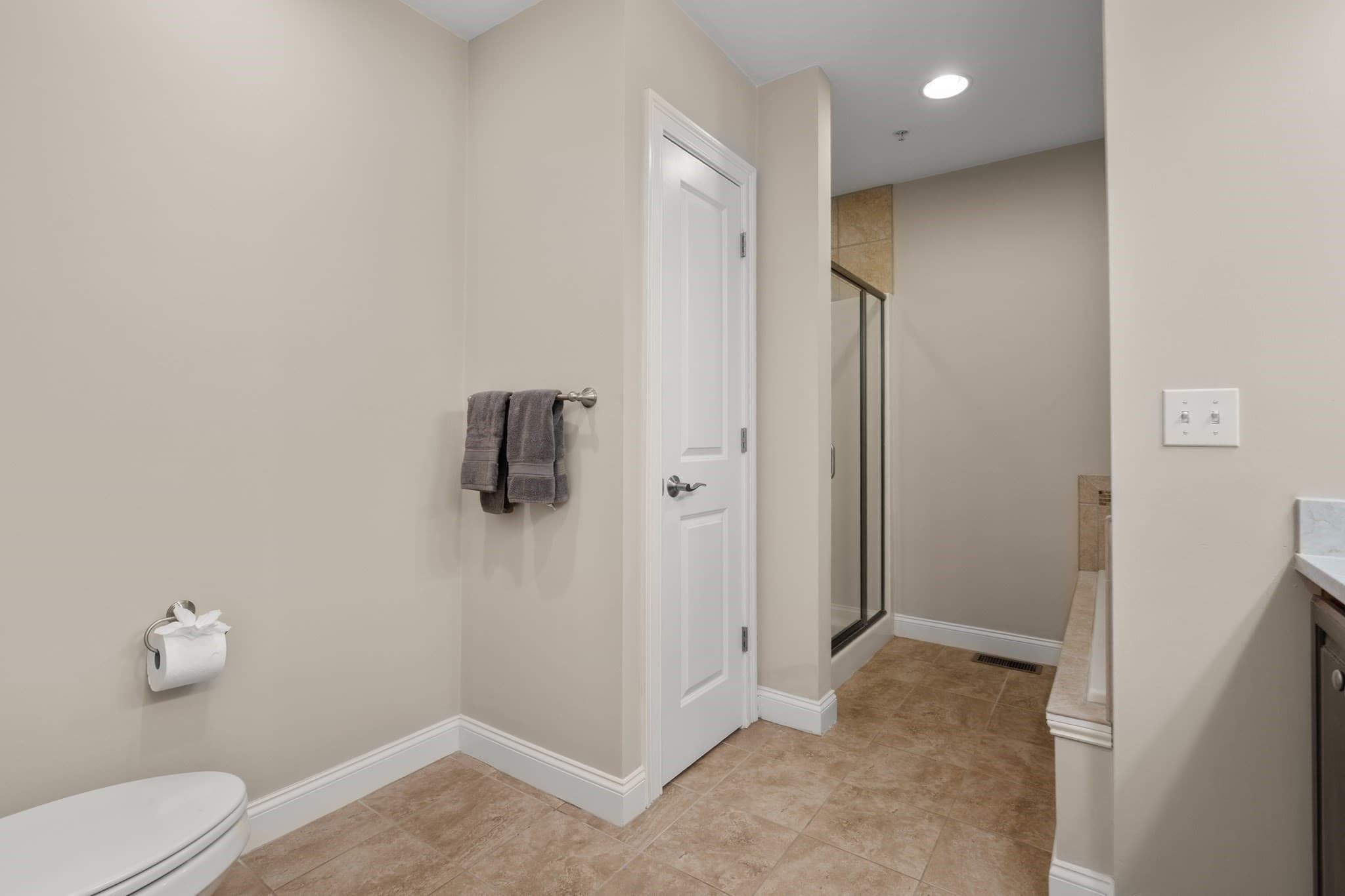 Condominium at 32 Old Framingham Rd # 8, Sudbury MA 01776, Sudbury, photo 23 of 42