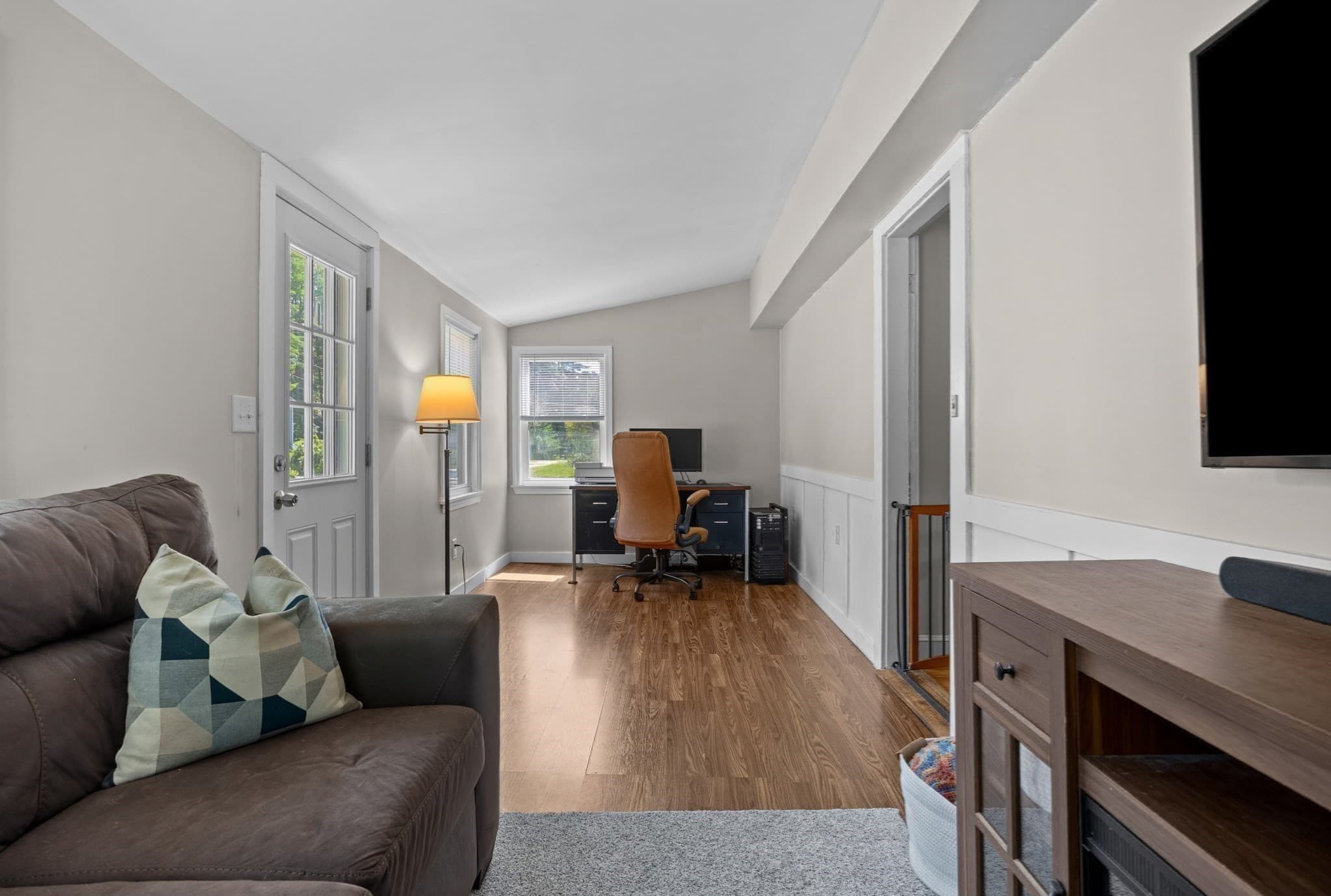Single Family Residence at 103 Indian Tr, Pembroke MA 02359, Pembroke, photo 13 of 27