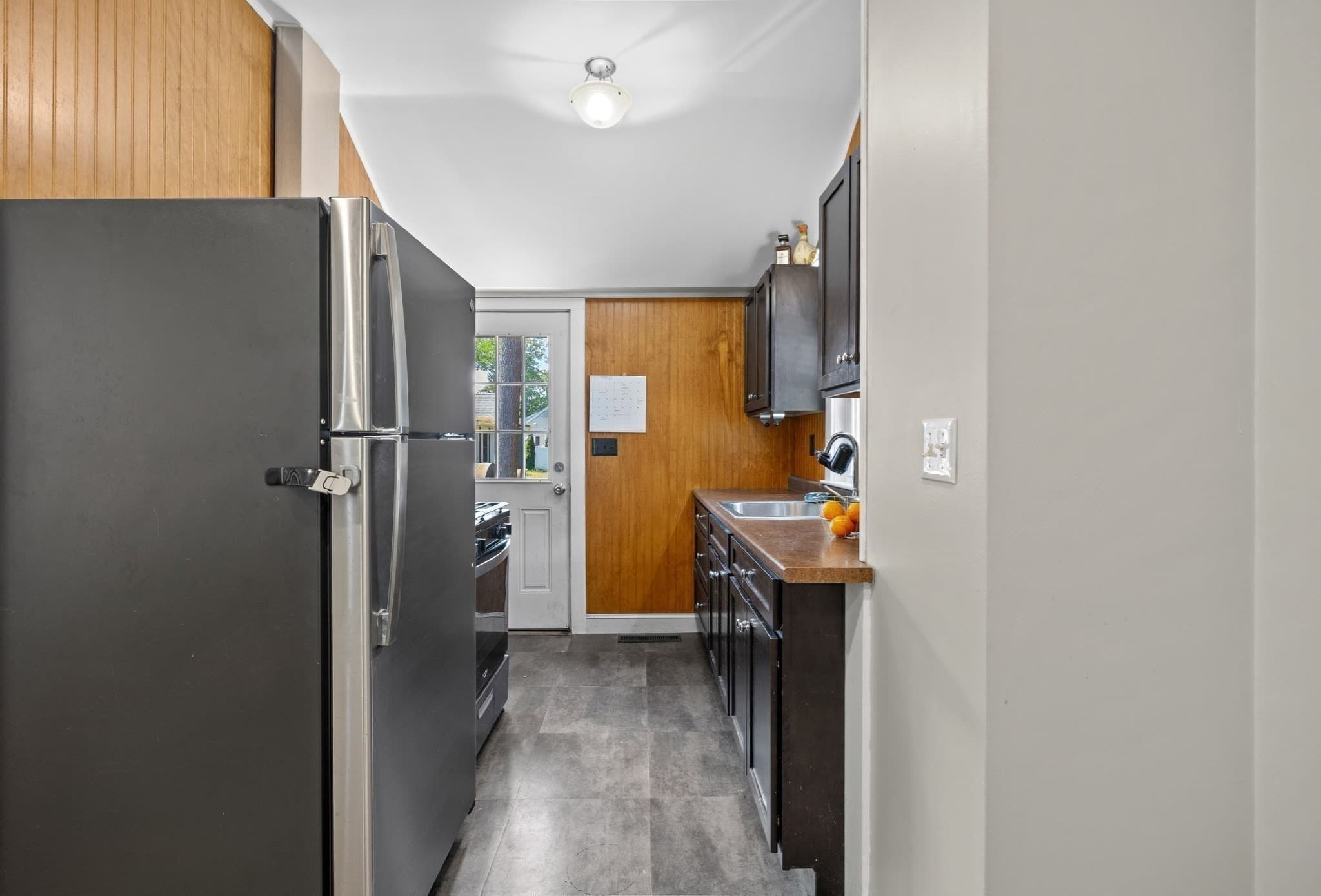 Single Family Residence at 103 Indian Tr, Pembroke MA 02359, Pembroke, photo 7 of 27