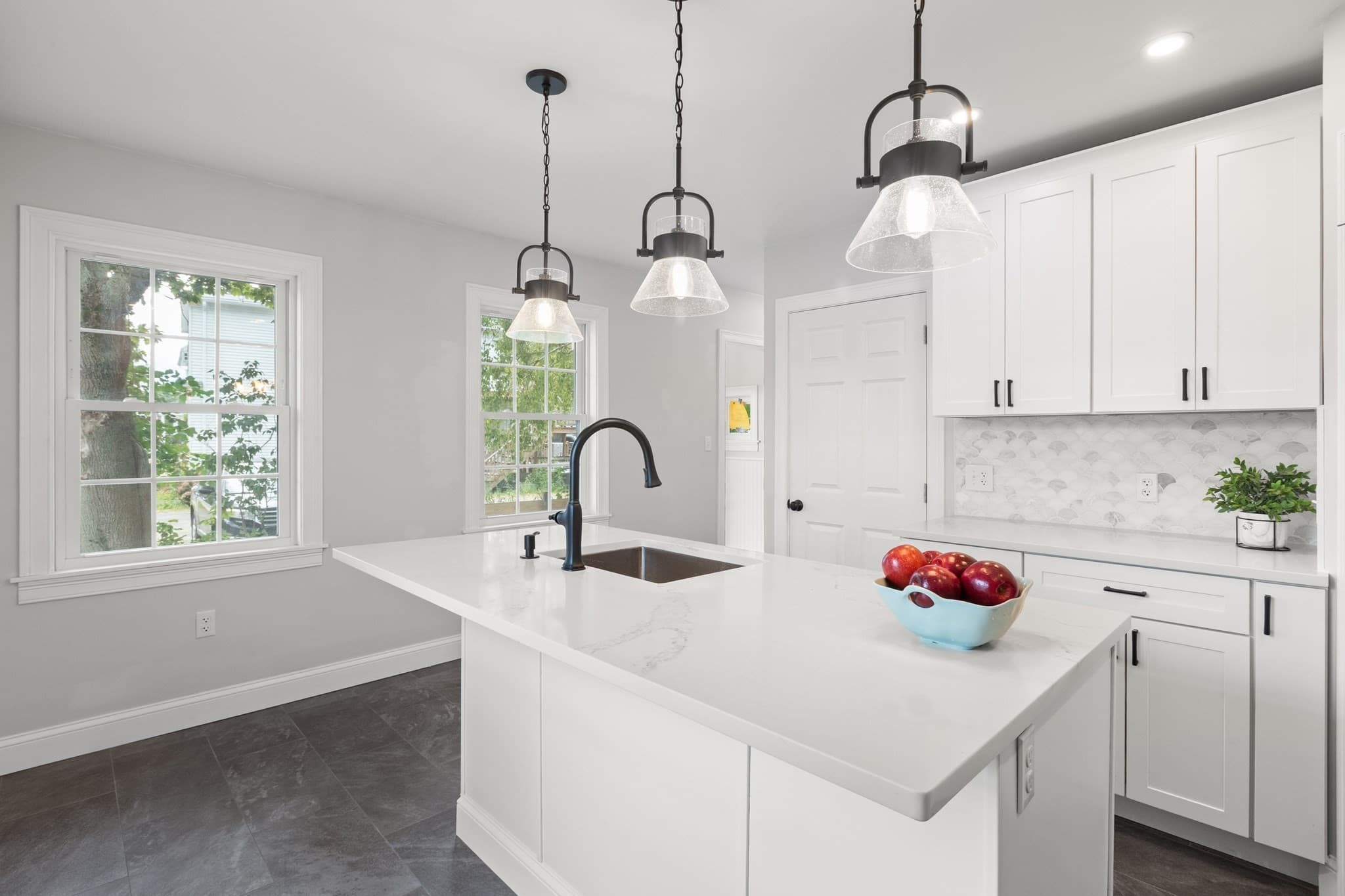 Single Family Residence at 13 Estes Street, Ipswich MA 01938, Ipswich, photo 5 of 33