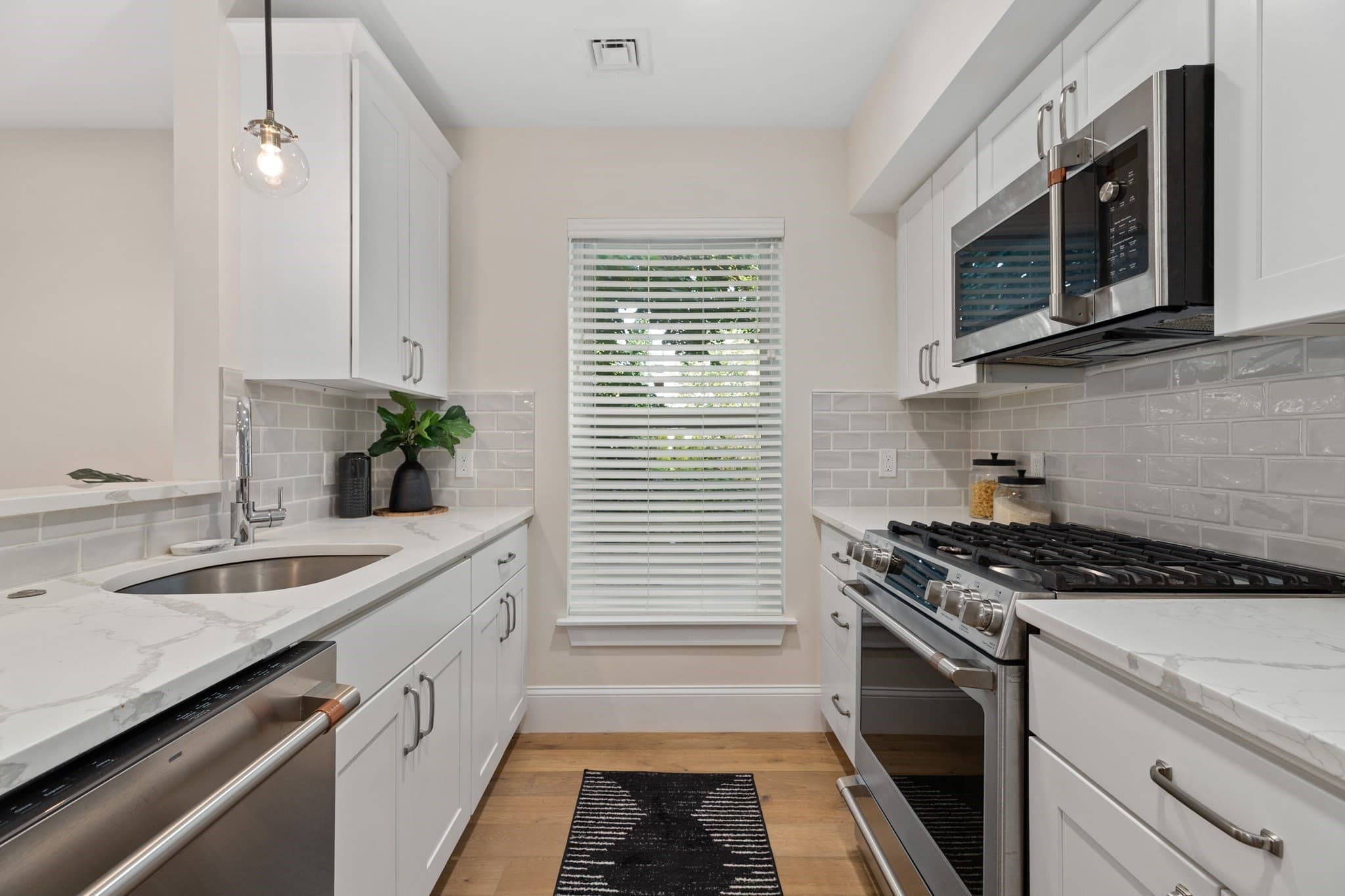 Condominium at 29 Ward St # 103, Boston MA 02127, Boston, photo 6 of 25