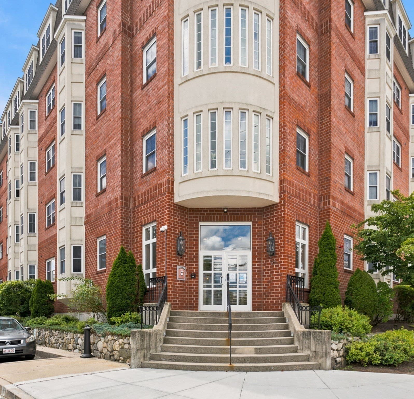 120 Wyllis Avenue # 104, Everett MA 02149