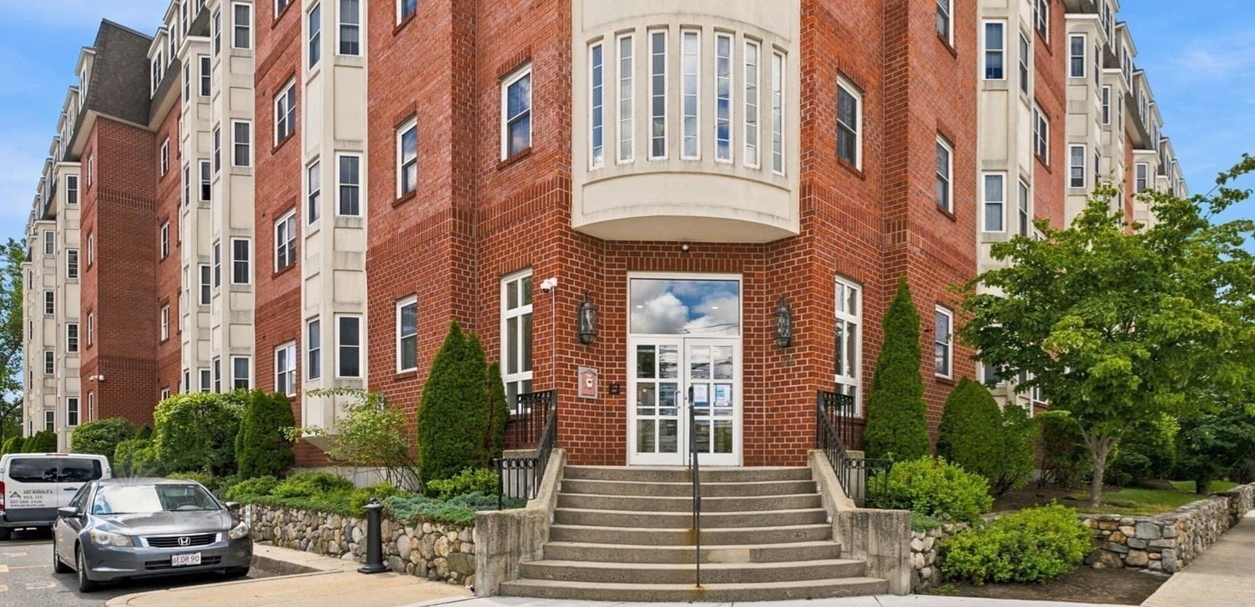 Condominium at 120 Wyllis Avenue # 104, Everett MA 02149, Everett, photo 30 of 35