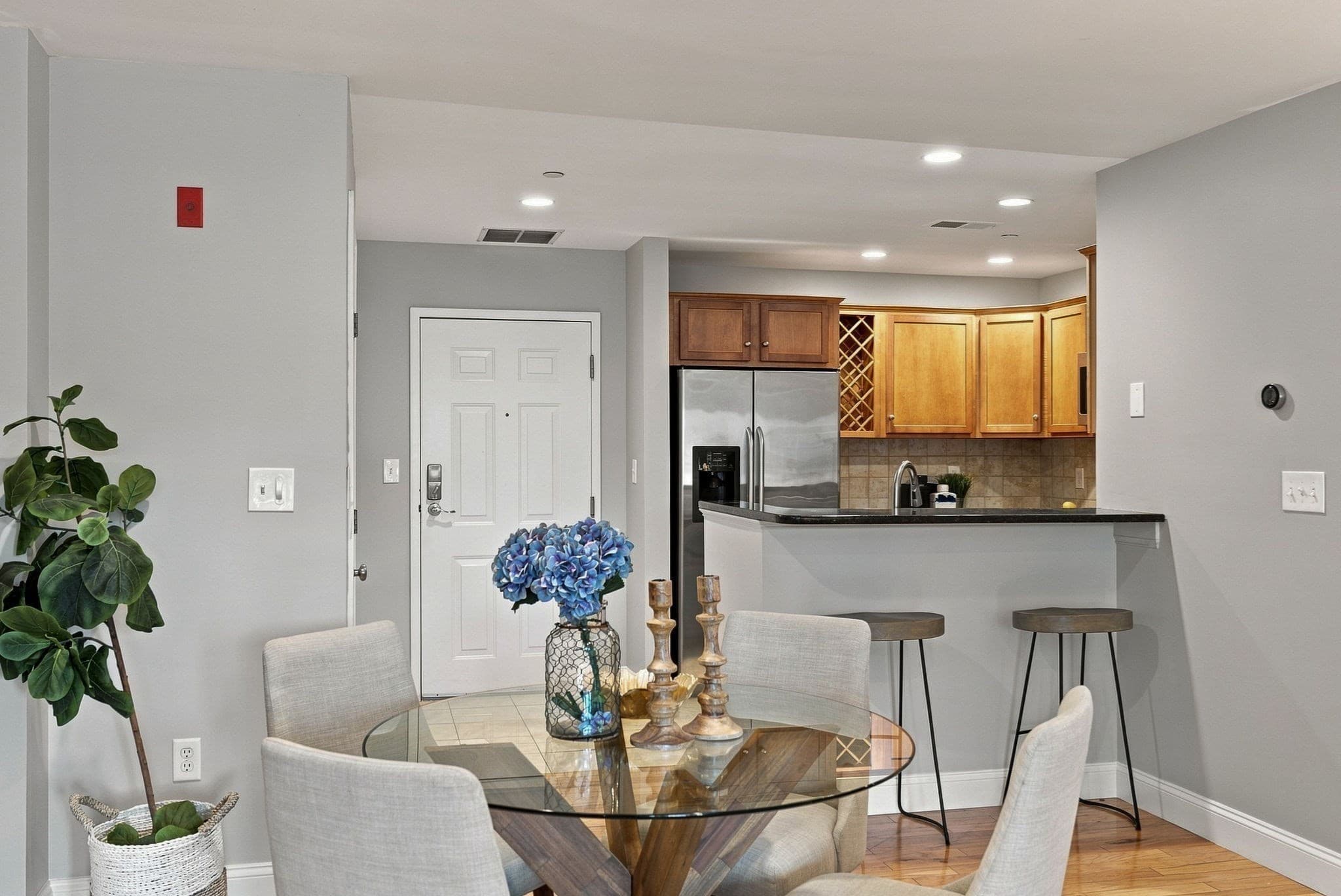 Condominium at 120 Wyllis Avenue # 104, Everett MA 02149, Everett, photo 11 of 35