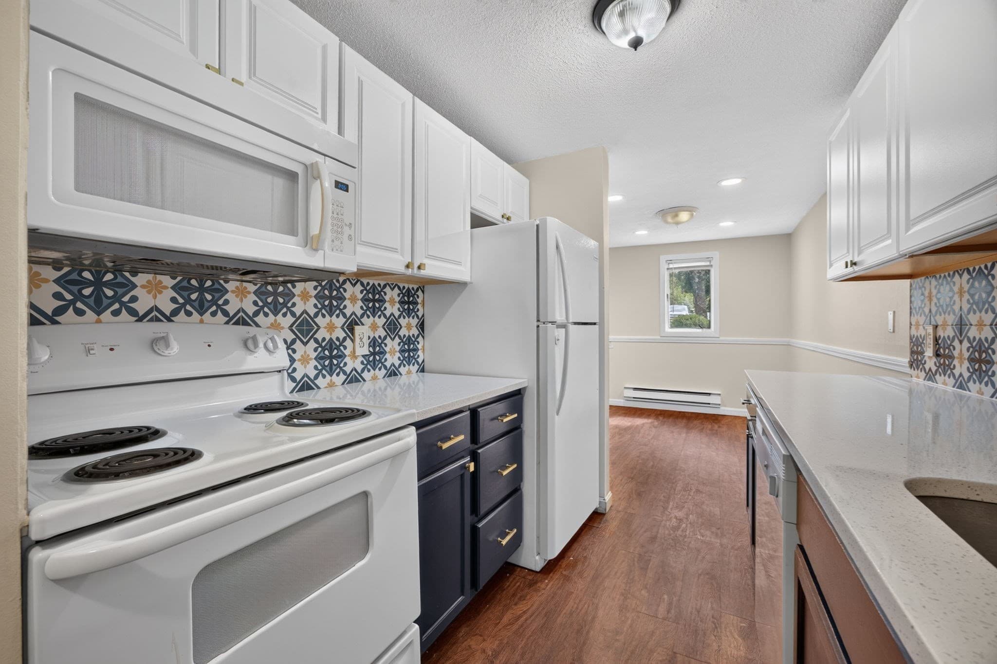 Condominium at 15 Foundry St # C4, Easton MA 02375, Easton, photo 11 of 31