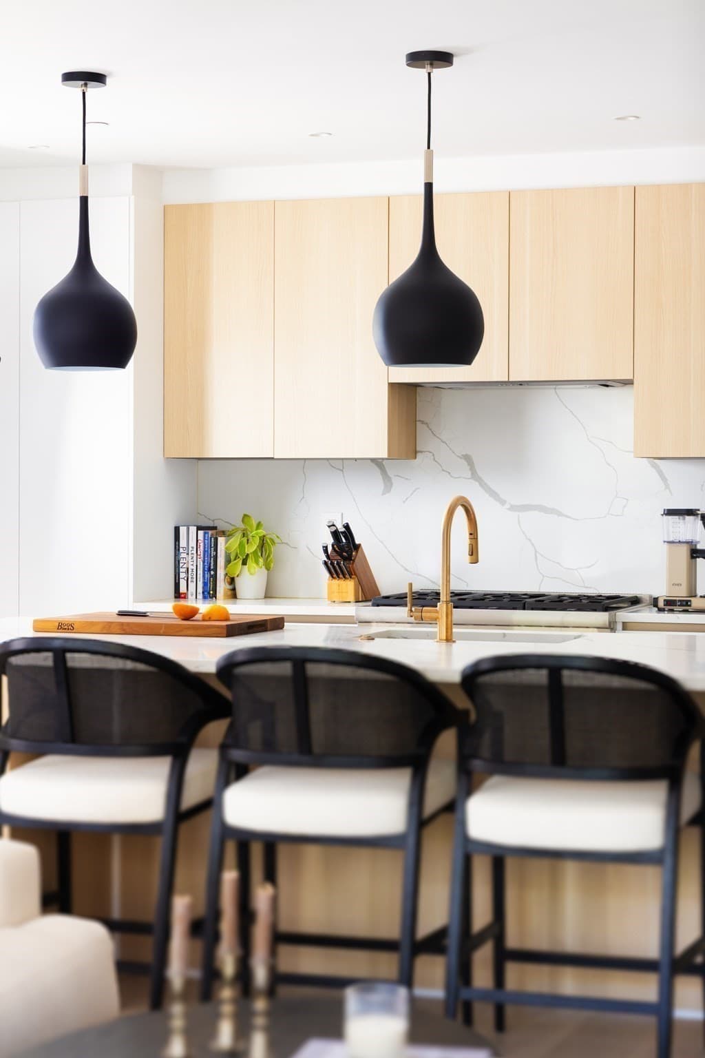 Condominium at 322 Bunker Hill St # 2, Boston MA 02129, Boston, photo 2 of 12