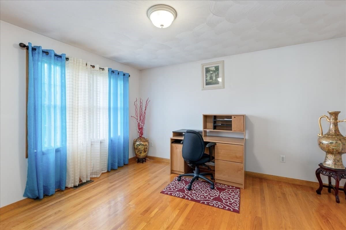 Single Family Residence at 8 Hunter Ave, Methuen MA 01844, Methuen, photo 14 of 29