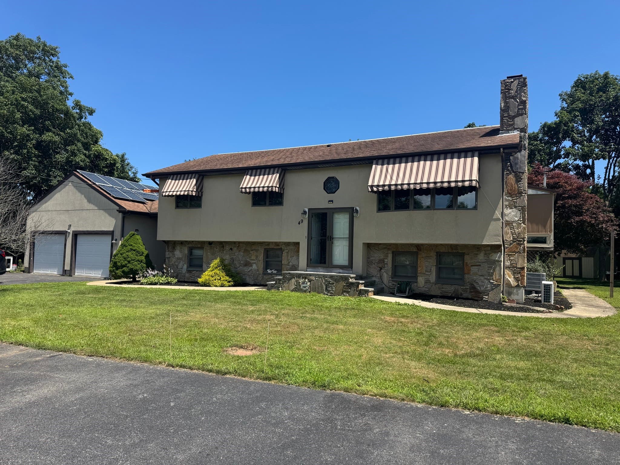 Single Family Residence at 49 Bakerville Rd, Dartmouth MA 02748, Dartmouth, photo 2 of 16
