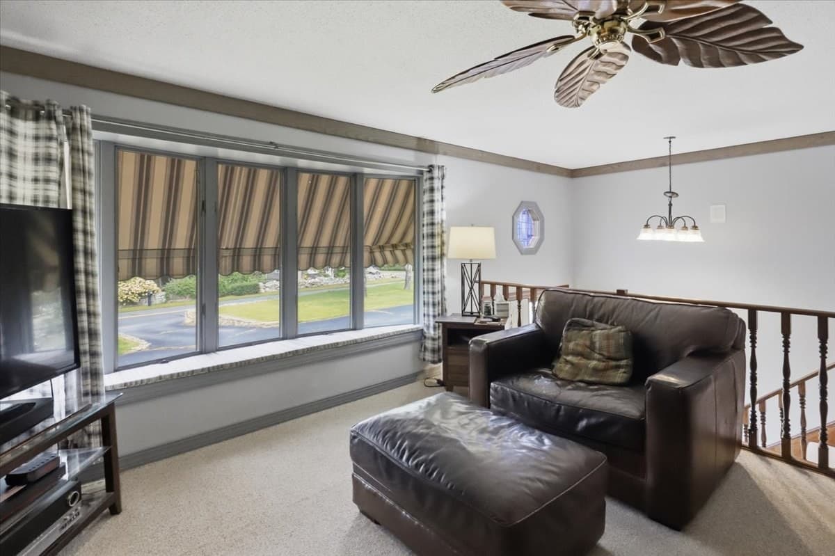 Single Family Residence at 49 Bakerville Rd, Dartmouth MA 02748, Dartmouth, photo 12 of 16