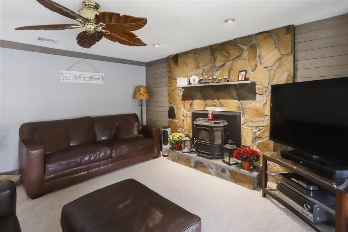 Single Family Residence at 49 Bakerville Rd, Dartmouth MA 02748, Dartmouth, photo 10 of 16