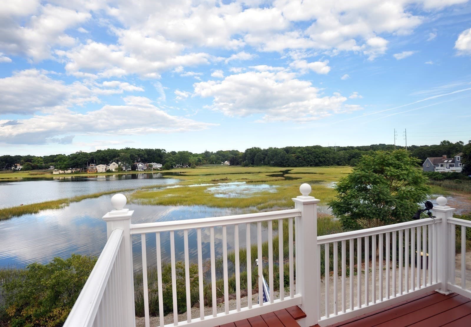 Single Family Residence at 5 Seminole Ave, Weymouth MA 02188, Weymouth, photo 2 of 42
