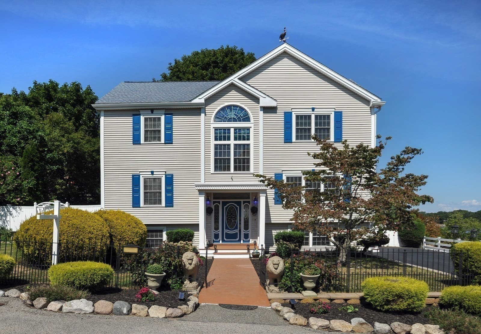Single Family Residence at 5 Seminole Ave, Weymouth MA 02188, Weymouth, photo 6 of 42