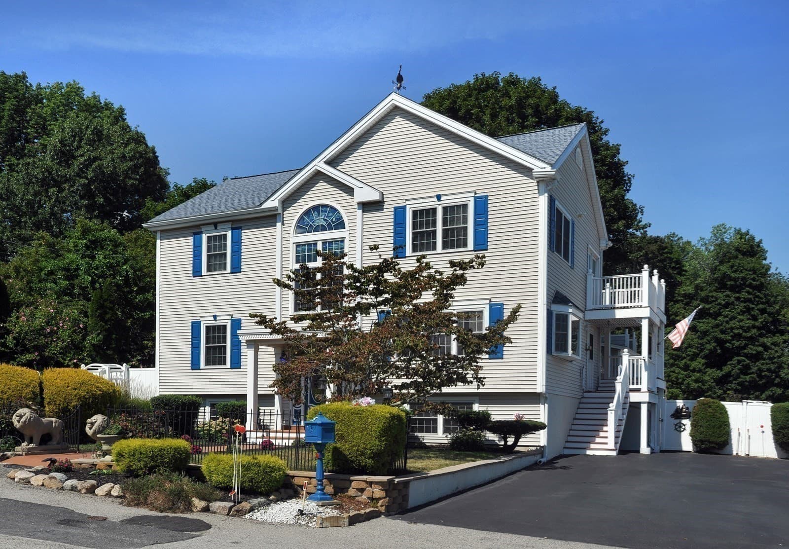 Single Family Residence at 5 Seminole Ave, Weymouth MA 02188, Weymouth, photo 7 of 42