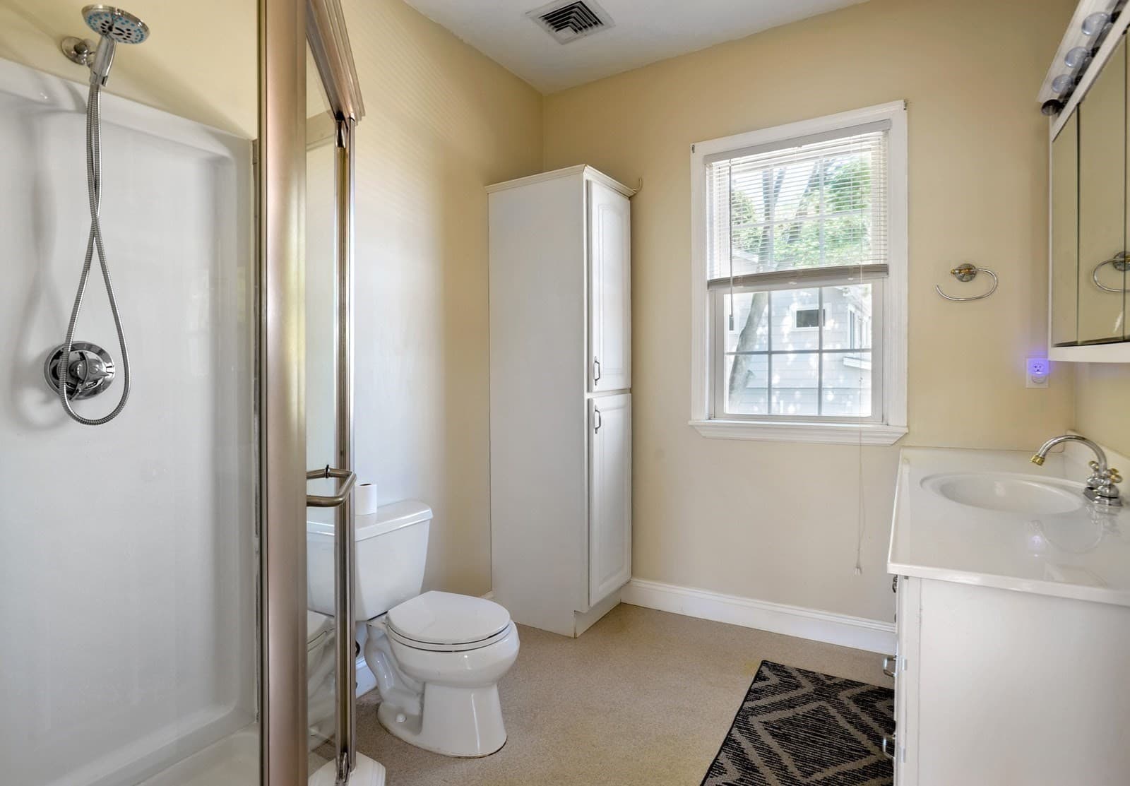 Single Family Residence at 5 Seminole Ave, Weymouth MA 02188, Weymouth, photo 32 of 42