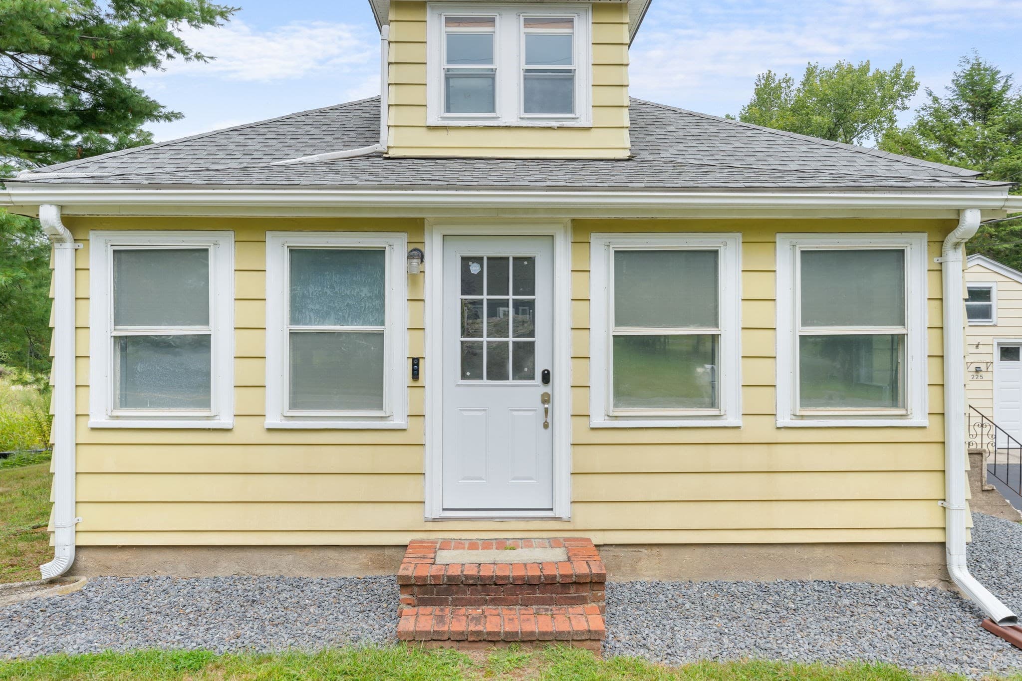 Single Family Residence at 225 Page St, Avon MA 02322, Avon, photo 4 of 35