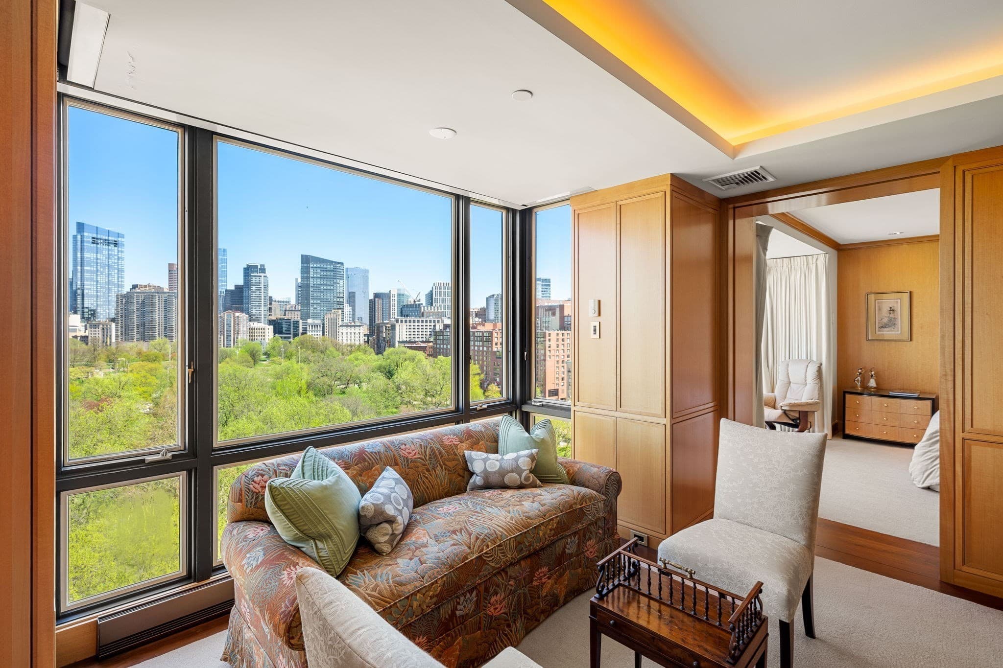 Condominium at 2 Commonwealth Ave # B, Boston MA 02116, photo 2 of 26