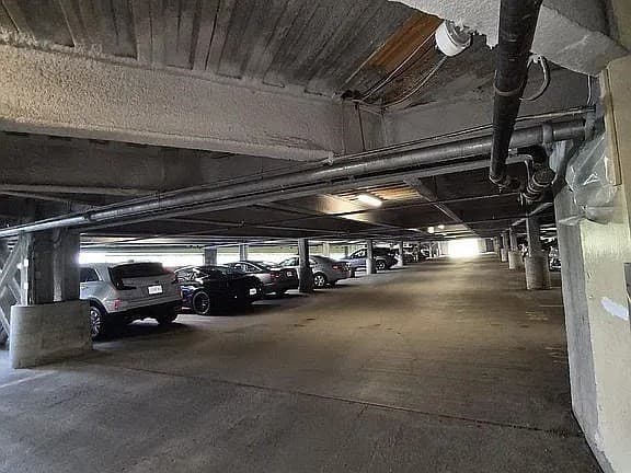 Condominium at 65 Lake Ave # 808, Worcester MA 01604, Worcester, photo 14 of 20