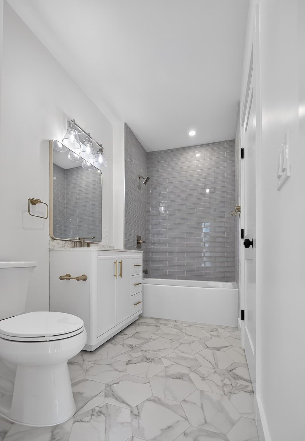 Condominium at 533 Washington Street # D, Boston MA 02124, Boston, photo 3 of 8